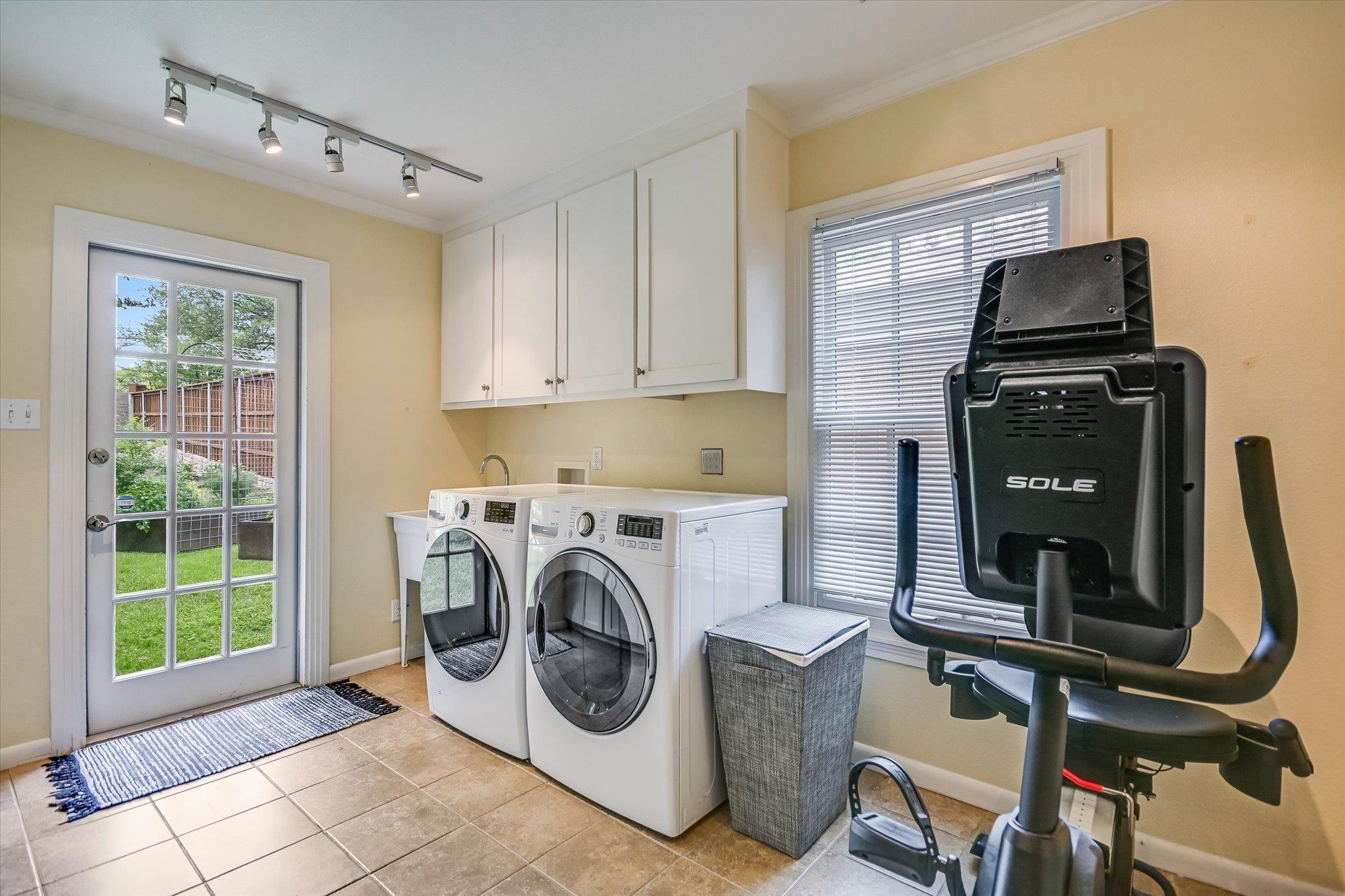 3413 Mount Barker Dr, Austin, TX 78731