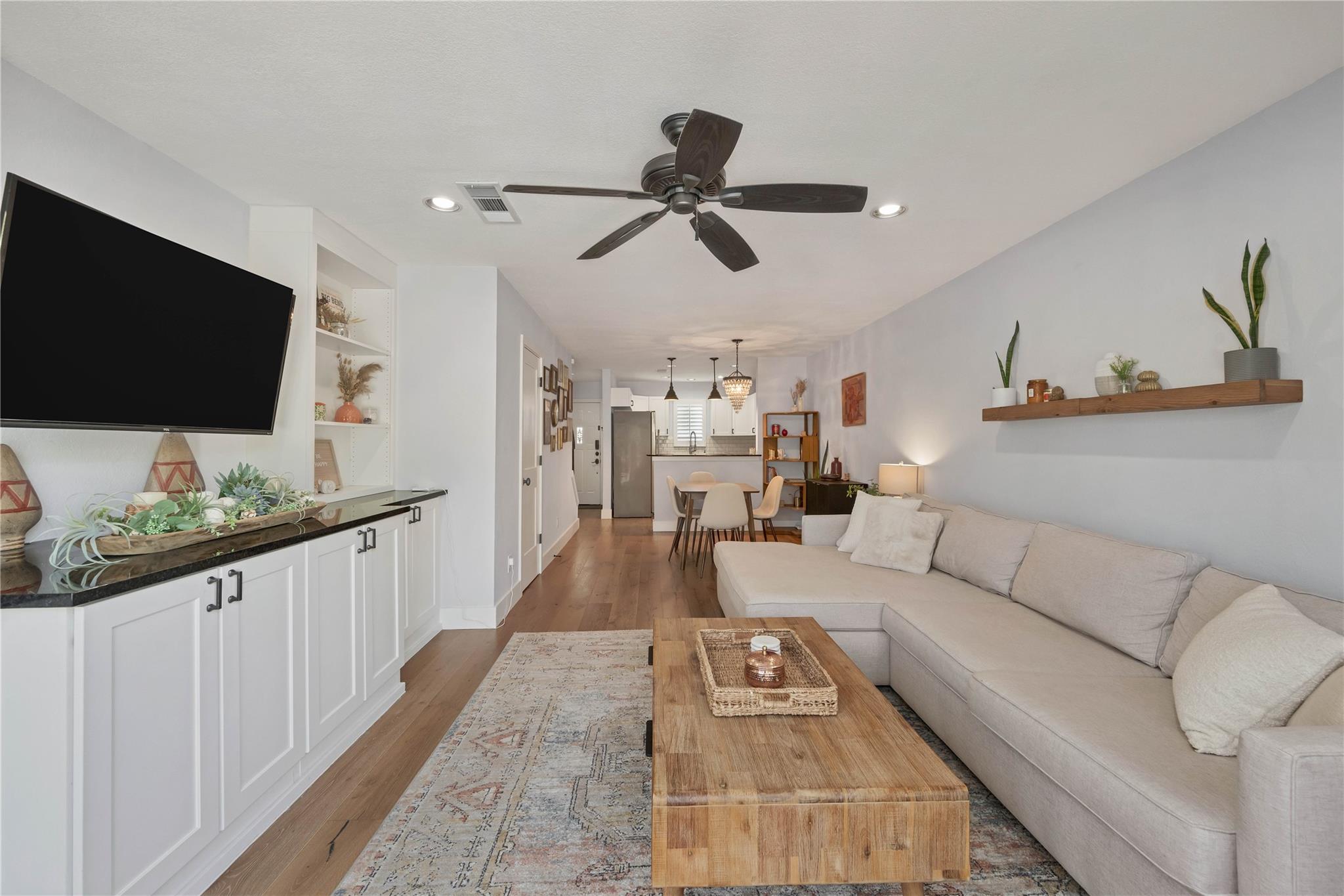 2605 Enfield Rd # 221, Austin, TX 78703