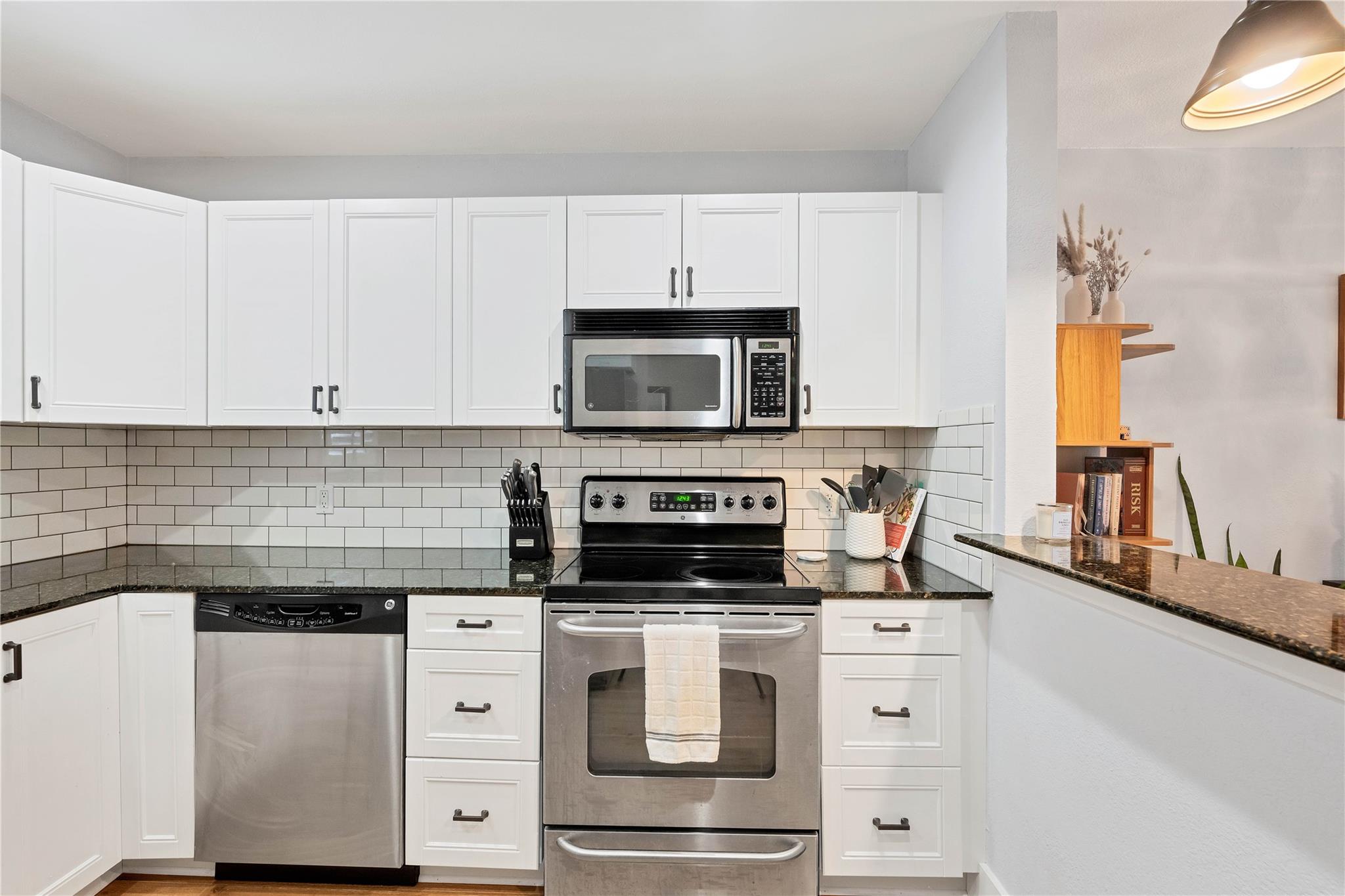 2605 Enfield Rd # 221, Austin, TX 78703