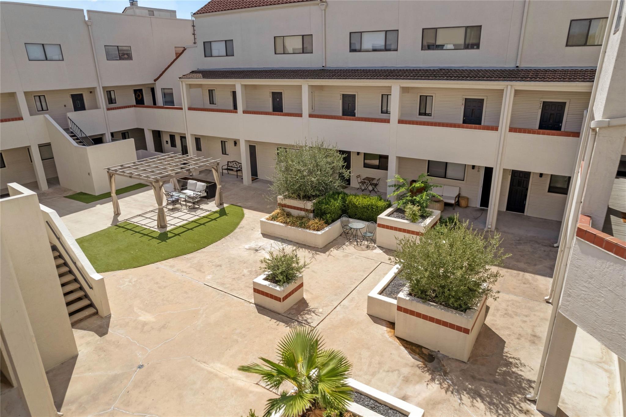 2605 Enfield Rd # 221, Austin, TX 78703