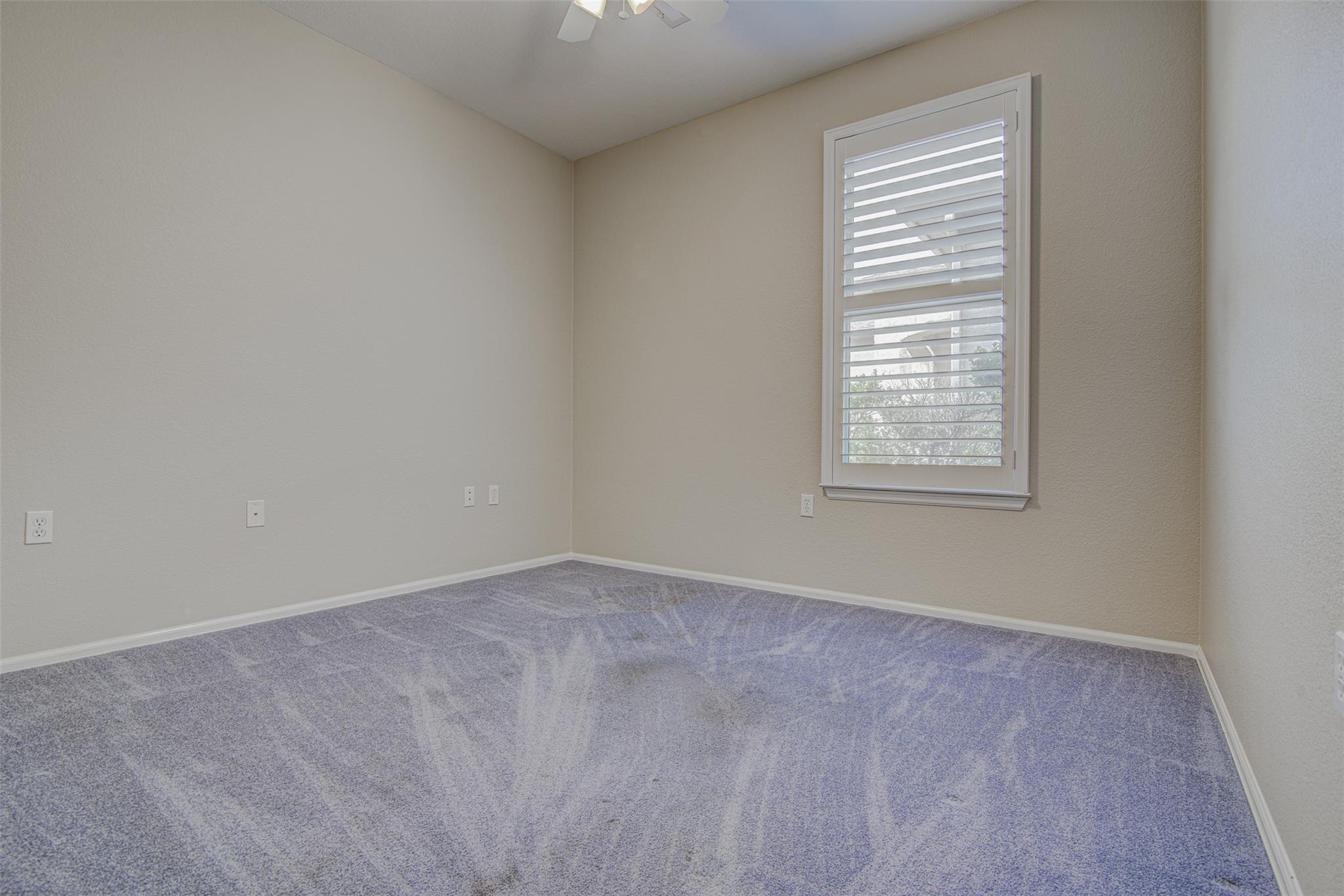 321 Cooper Lake Dr, Georgetown, TX 78633