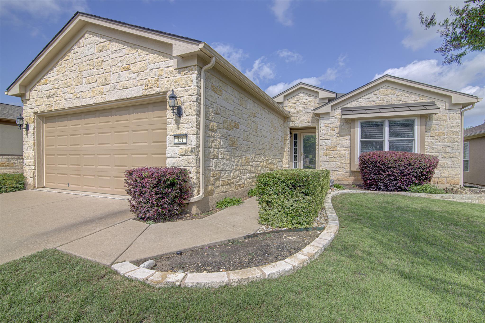 321 Cooper Lake Dr, Georgetown, TX 78633