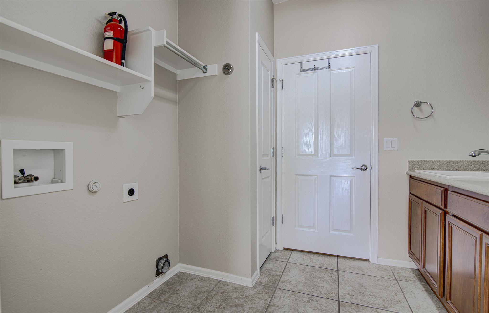 321 Cooper Lake Dr, Georgetown, TX 78633