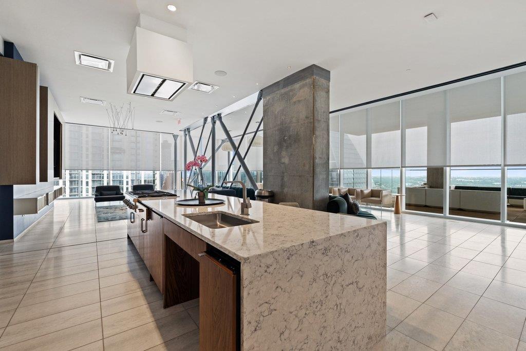 301 West Ave # 2304, Austin, TX 78701