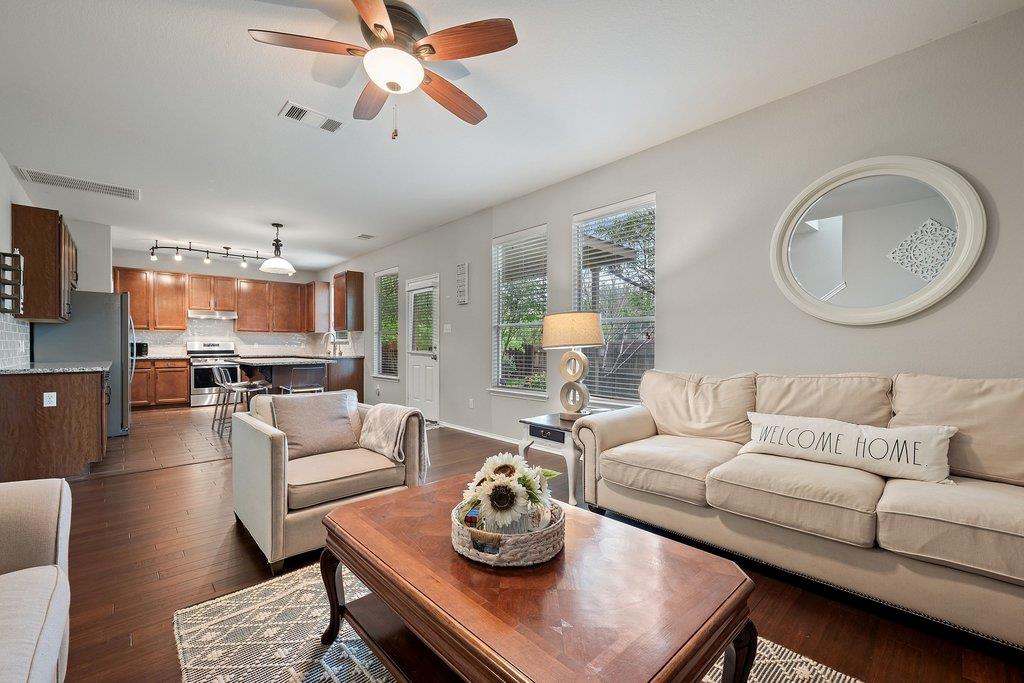 140 Wolfberry Path, Buda, TX 78610