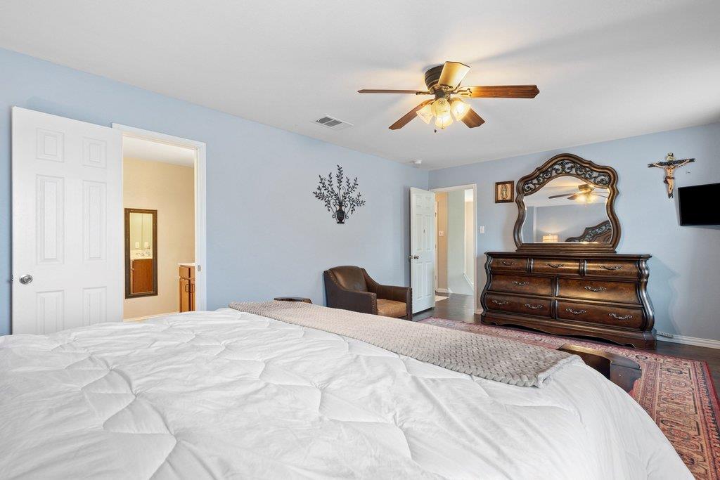 140 Wolfberry Path, Buda, TX 78610