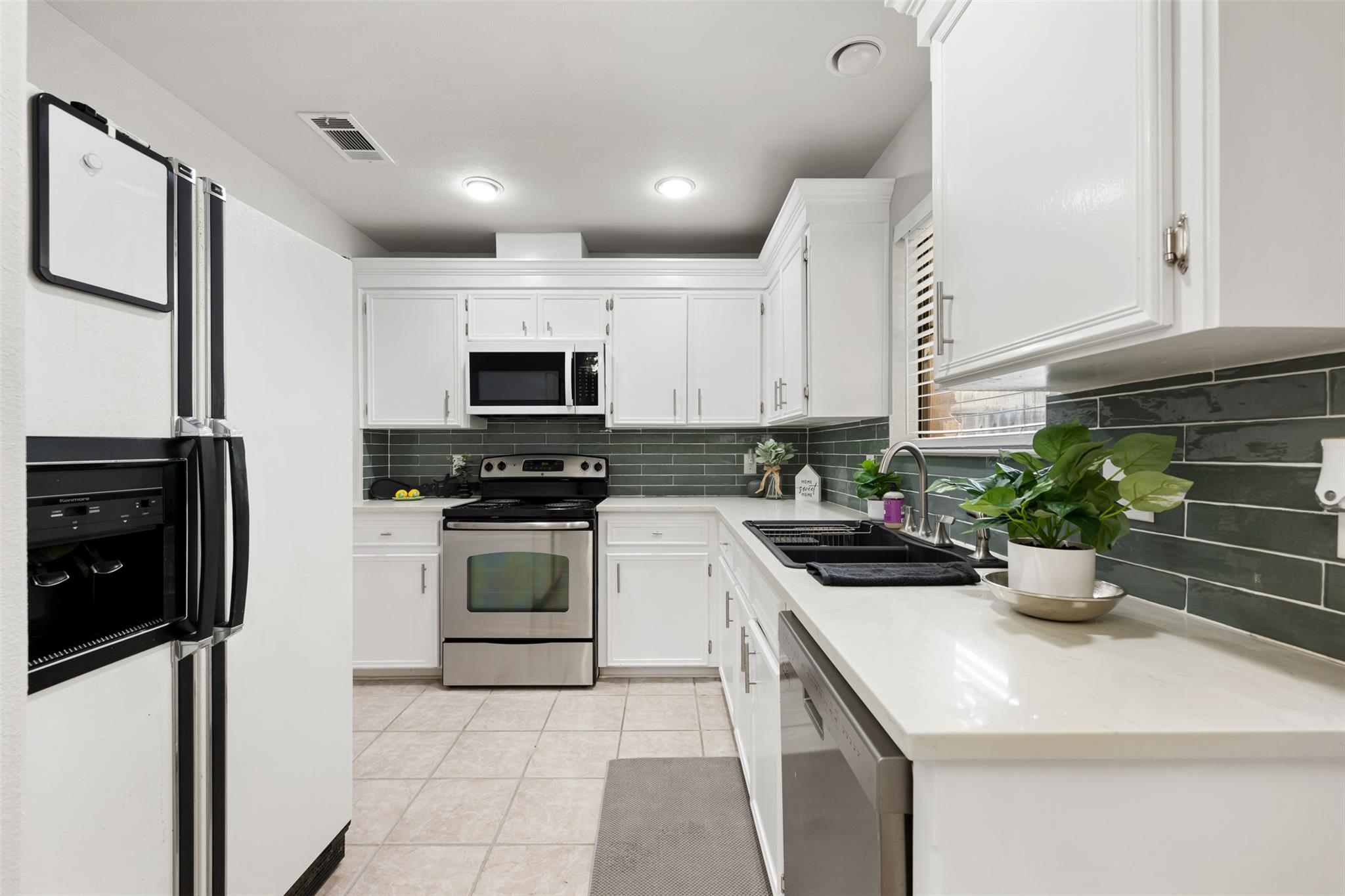 1301 Dove Haven Dr, Pflugerville, TX 78660