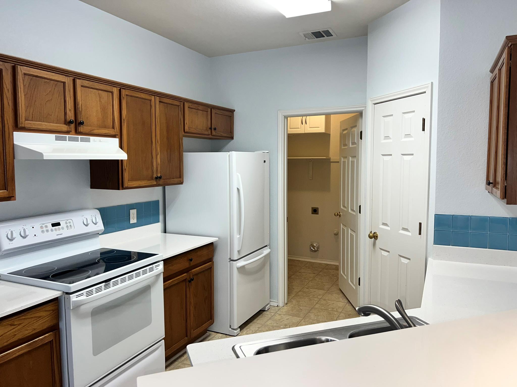 1310 E 3rd St, Georgetown, TX 78626