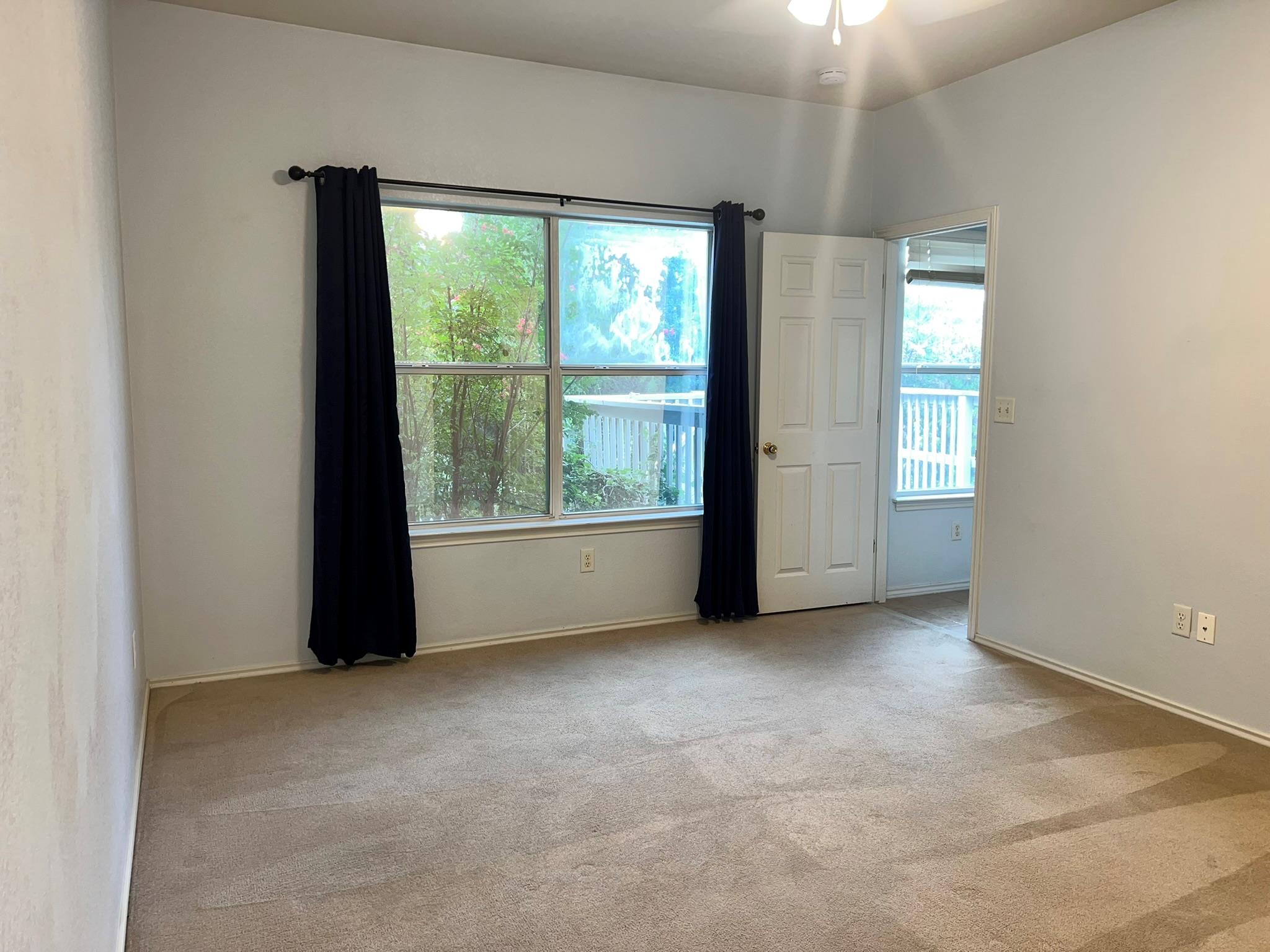 1310 E 3rd St, Georgetown, TX 78626