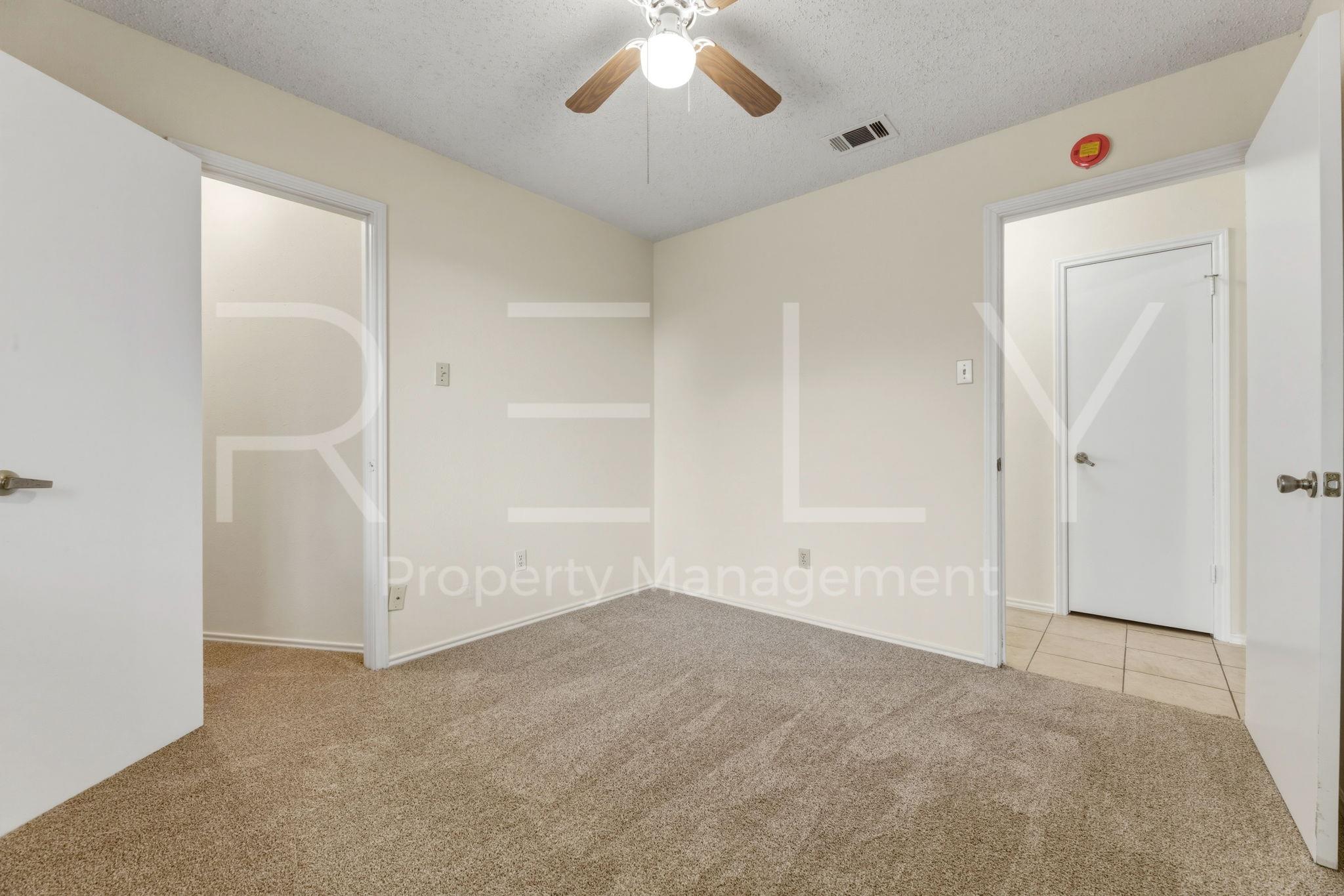 604 David Curry Dr, Round Rock, TX 78664