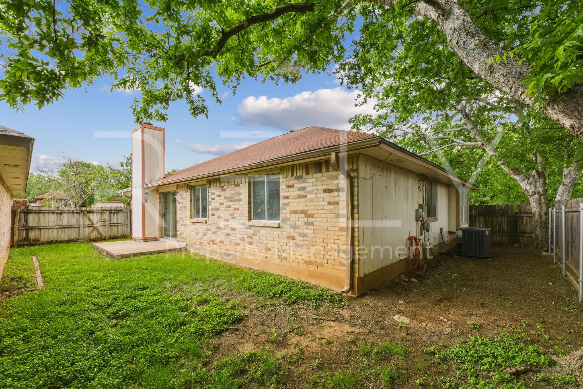 604 David Curry Dr, Round Rock, TX 78664