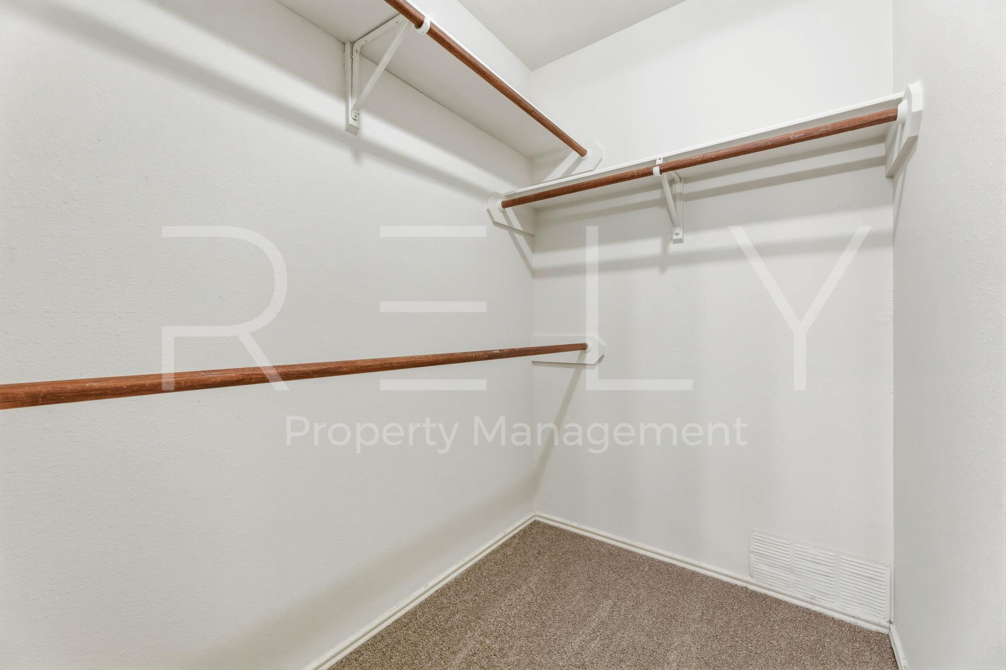 604 David Curry Dr, Round Rock, TX 78664