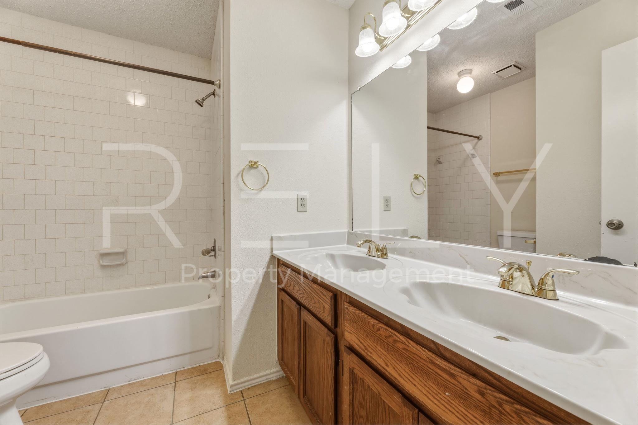 604 David Curry Dr, Round Rock, TX 78664