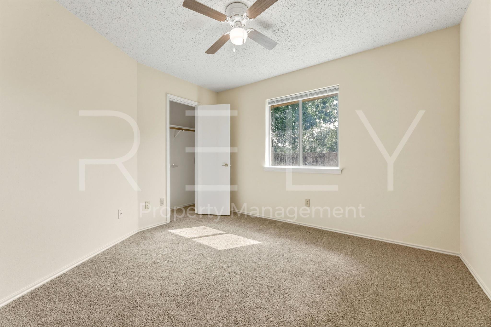 604 David Curry Dr, Round Rock, TX 78664