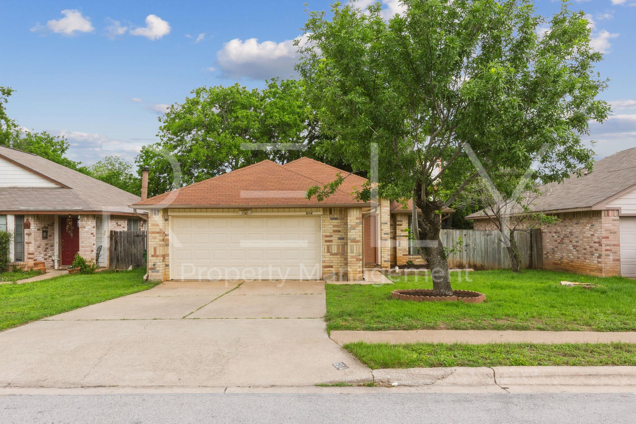 604 David Curry Dr, Round Rock, TX 78664