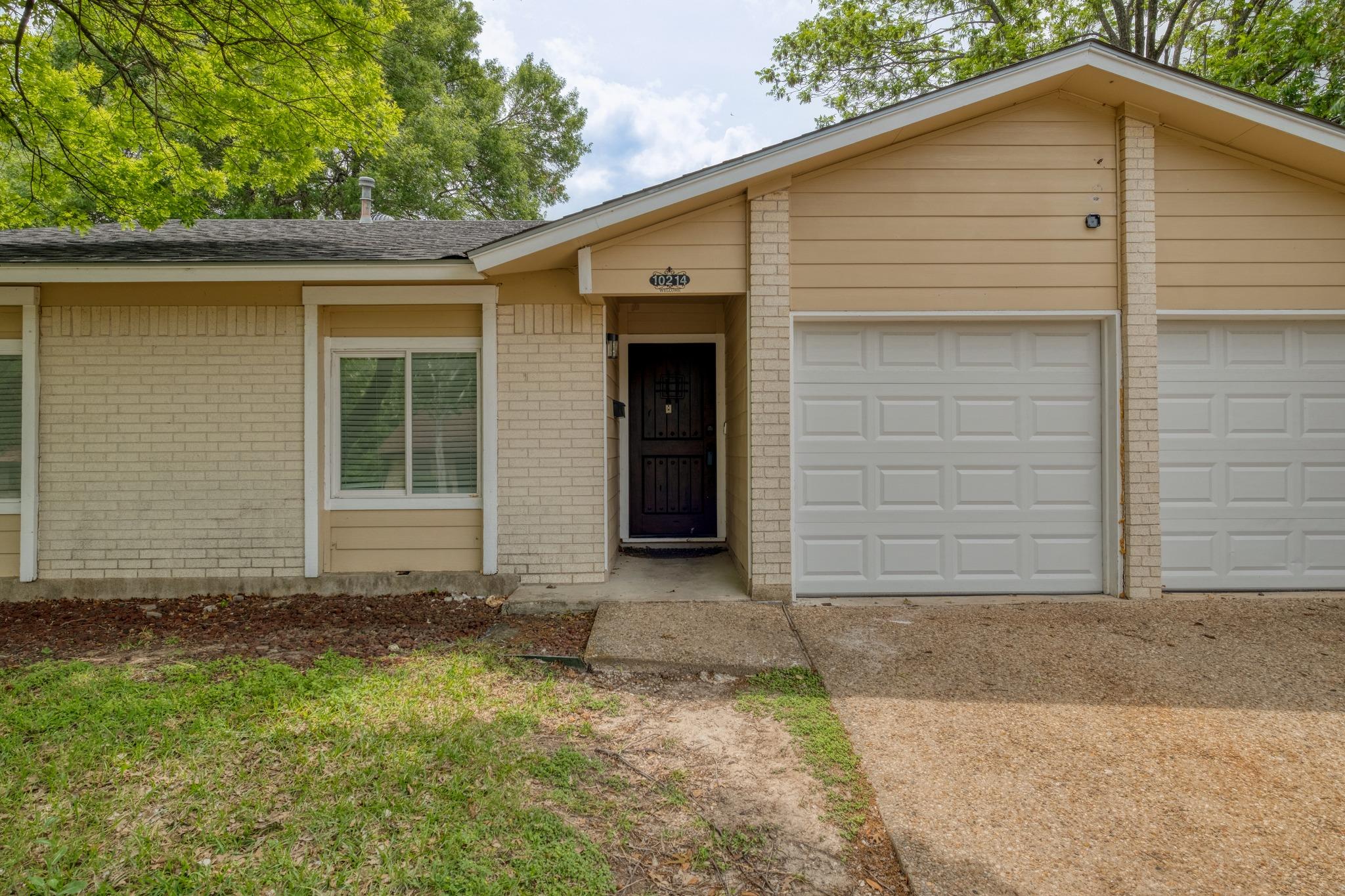 10214 Oak Hollow Dr, Austin, TX 78758