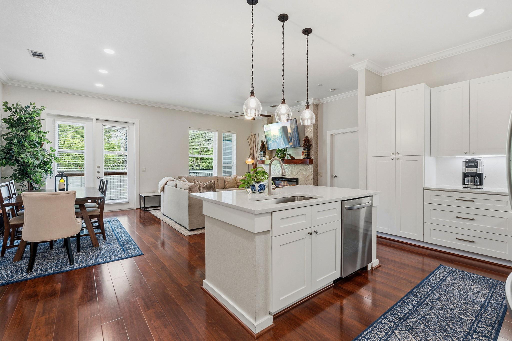 1900 Barton Springs Rd # 2026, Austin, TX 78704