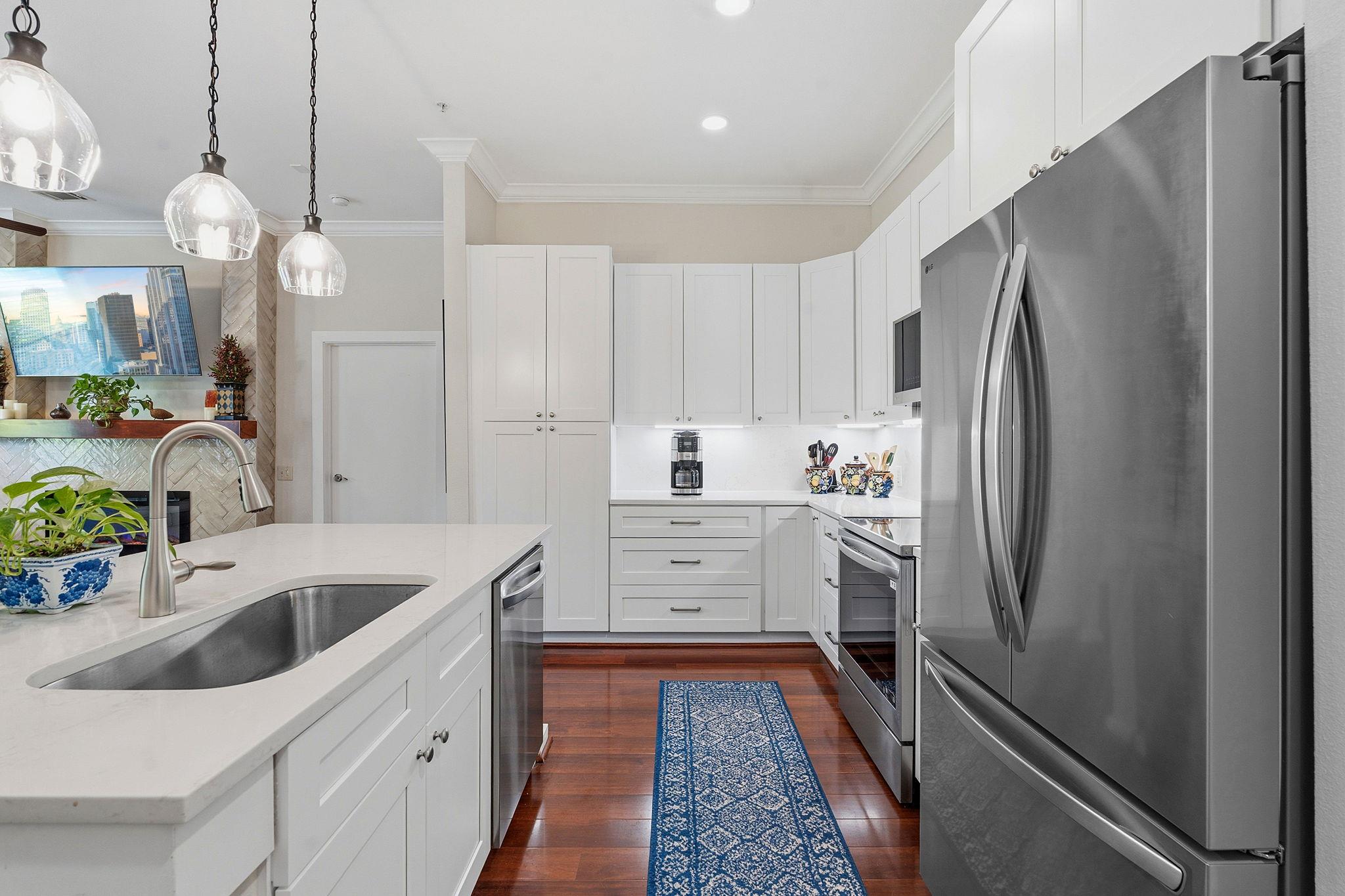 1900 Barton Springs Rd # 2026, Austin, TX 78704