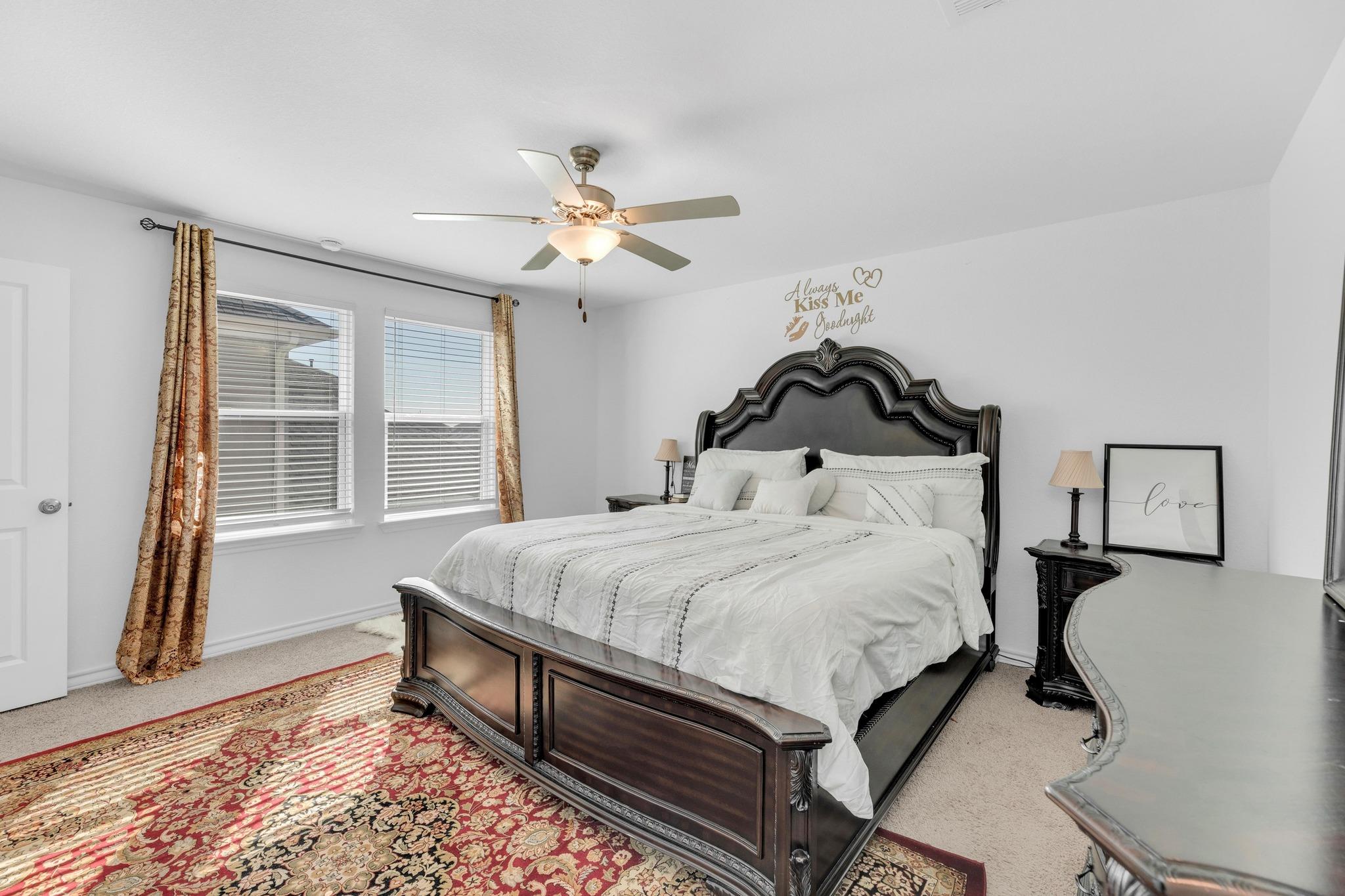 112 Gracie Way, Hutto, TX 78634