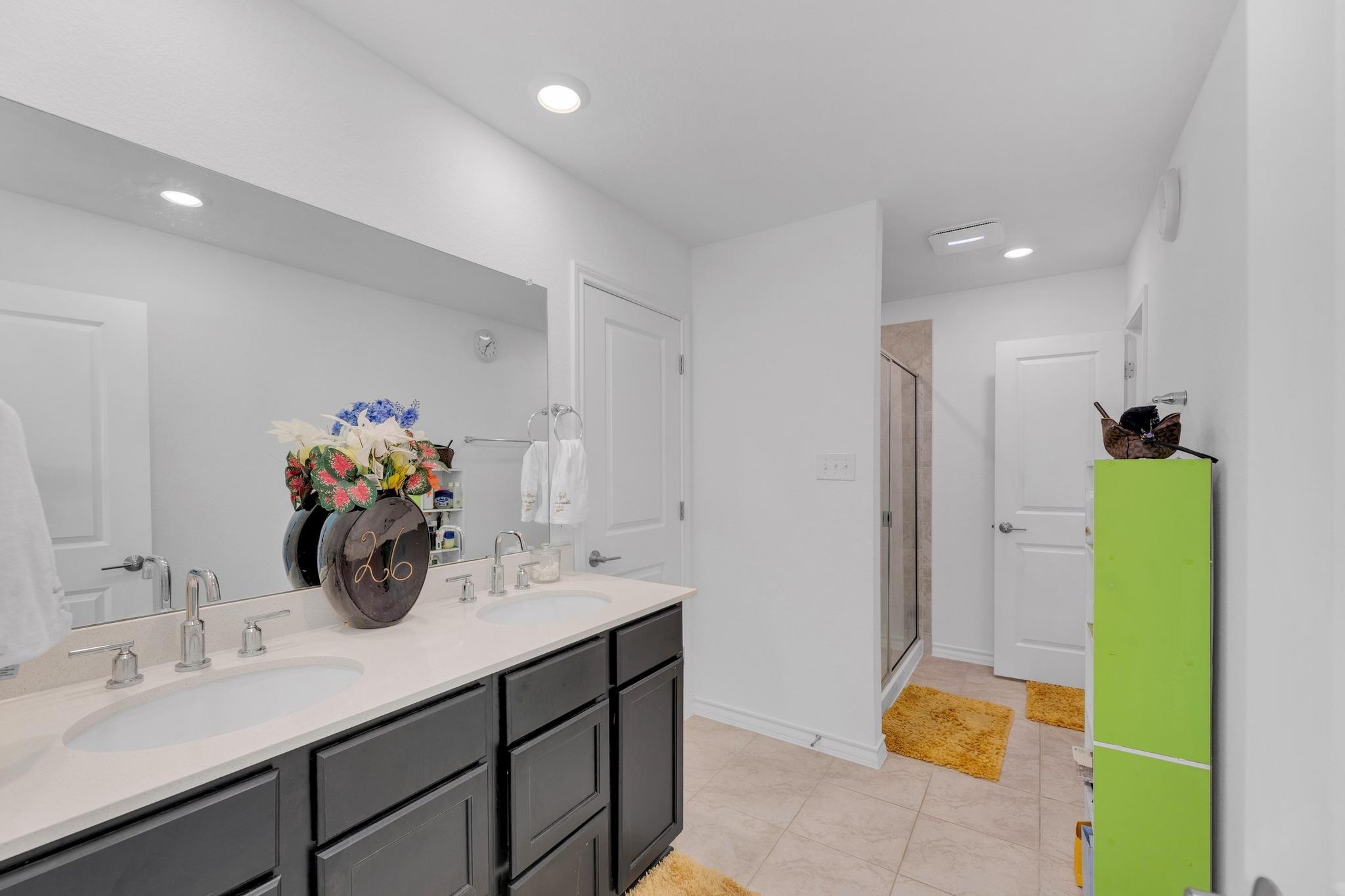 112 Gracie Way, Hutto, TX 78634