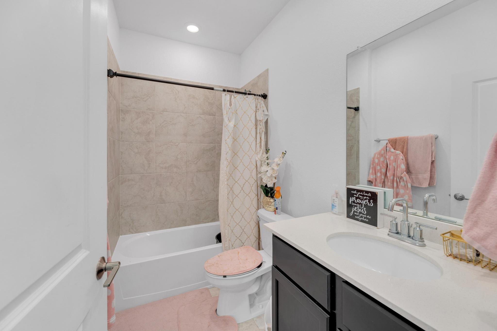 112 Gracie Way, Hutto, TX 78634