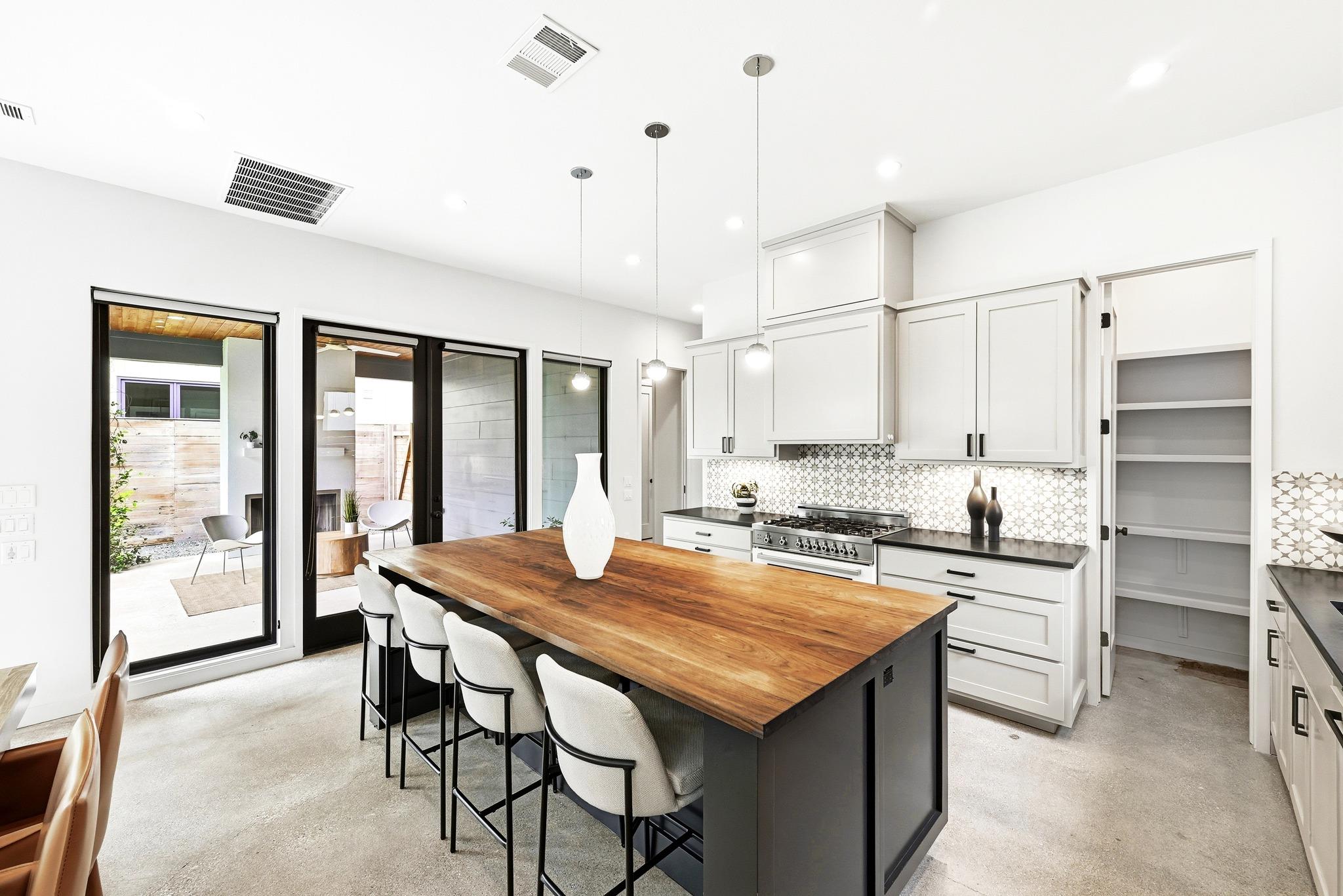 1609 Bauerle Ave, Austin, TX 78704