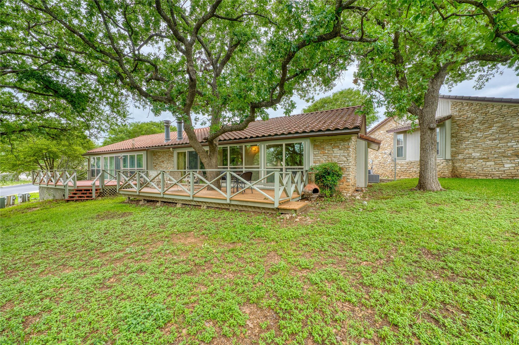 110 Big Spur S # 2, Horseshoe Bay, TX 78657