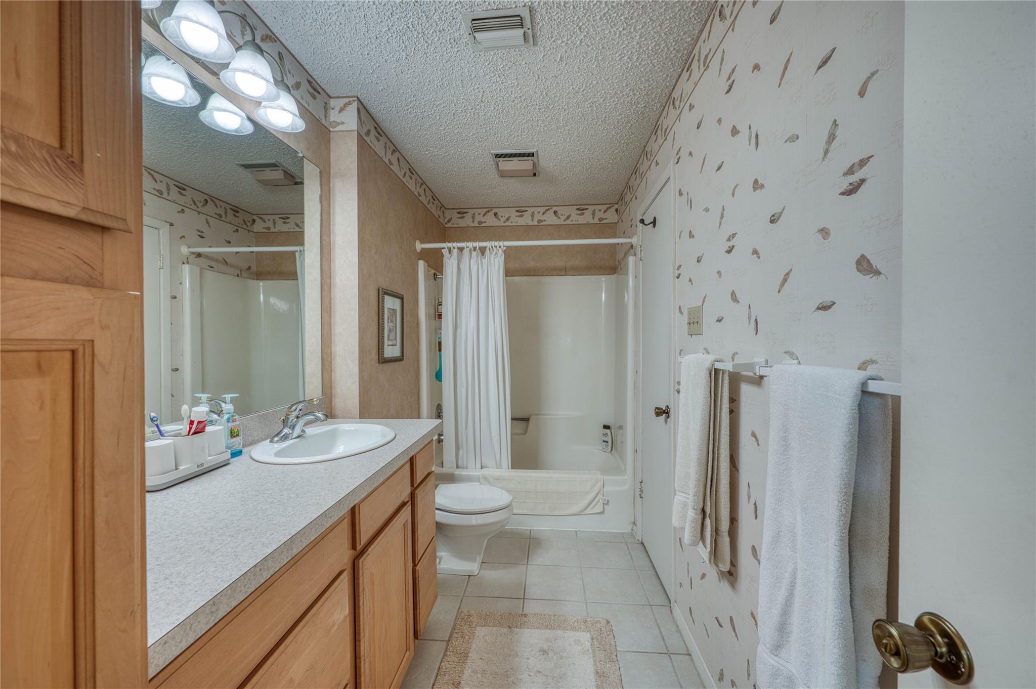 110 Big Spur S # 2, Horseshoe Bay, TX 78657