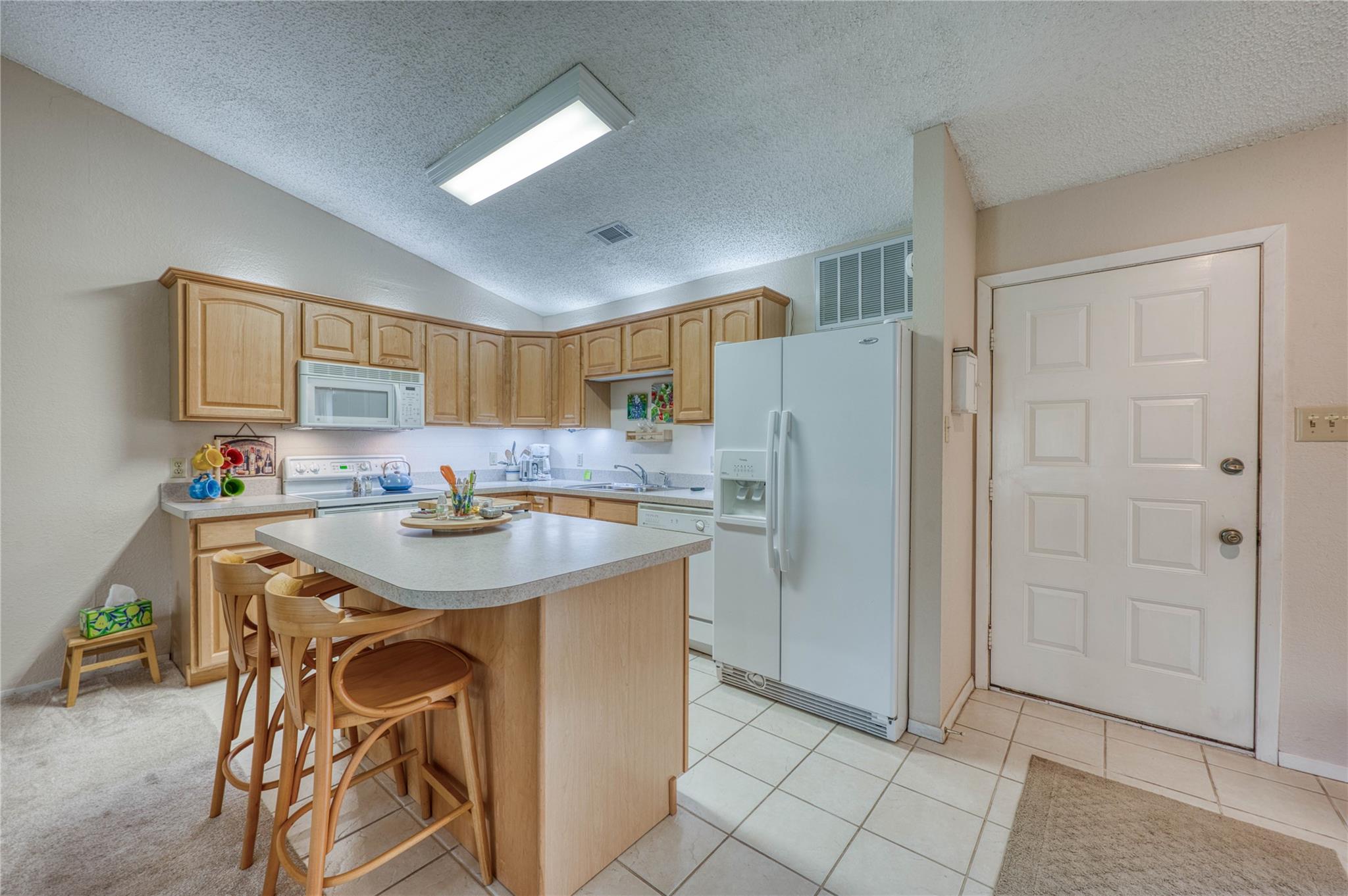 110 Big Spur S # 2, Horseshoe Bay, TX 78657