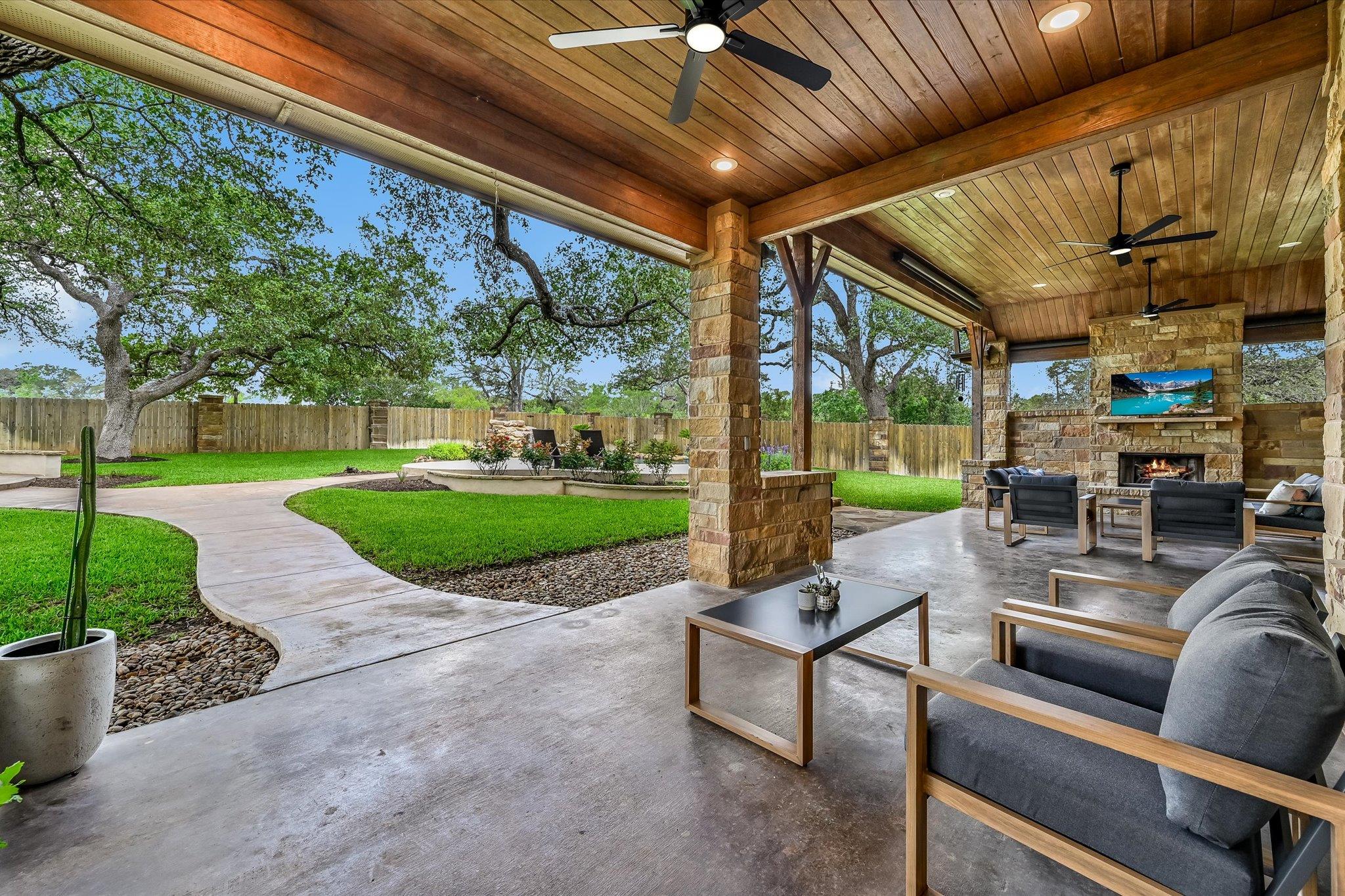 320 Ruby Ranch Rd, Buda, TX 78610