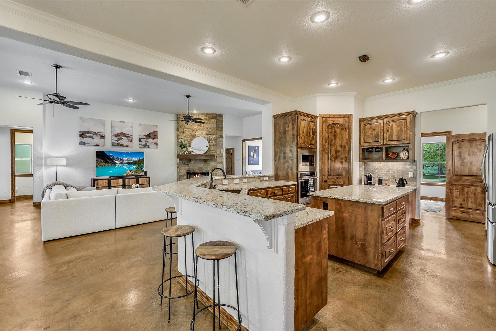 320 Ruby Ranch Rd, Buda, TX 78610