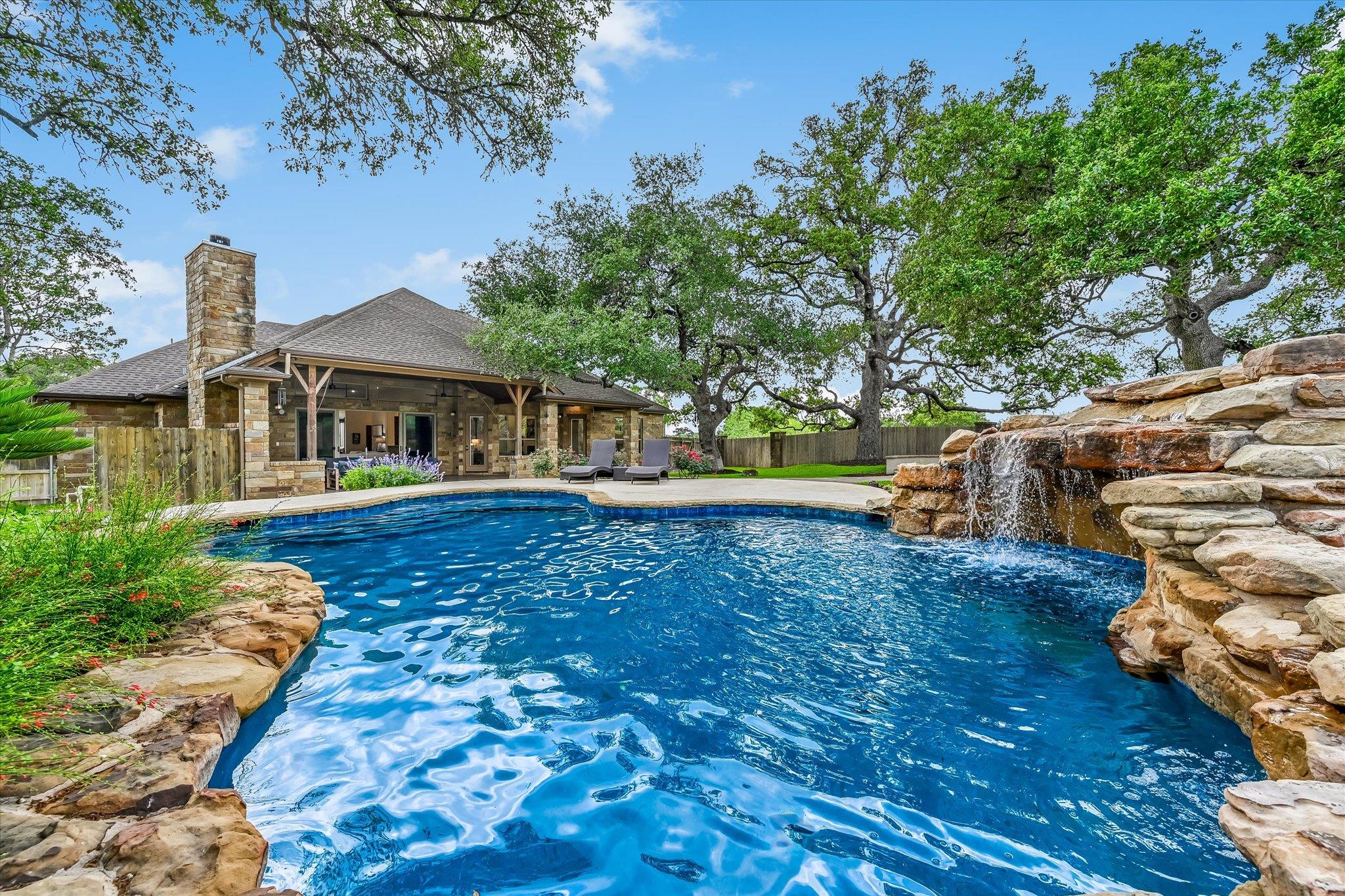 320 Ruby Ranch Rd, Buda, TX 78610