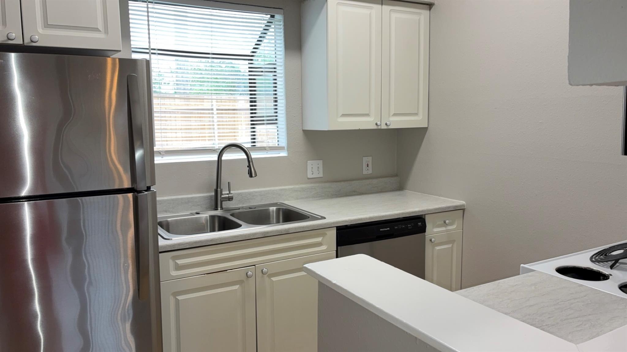 2405 W Slaughter Ln # B, Austin, TX 78748