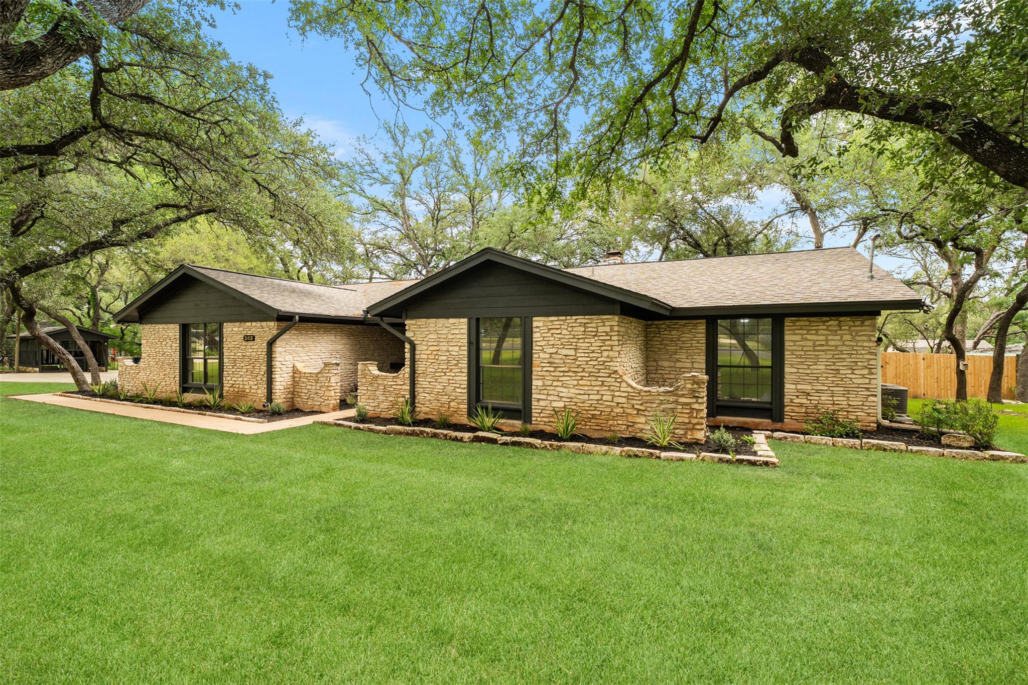 303 W Sequoia Spur, Georgetown, TX 78628