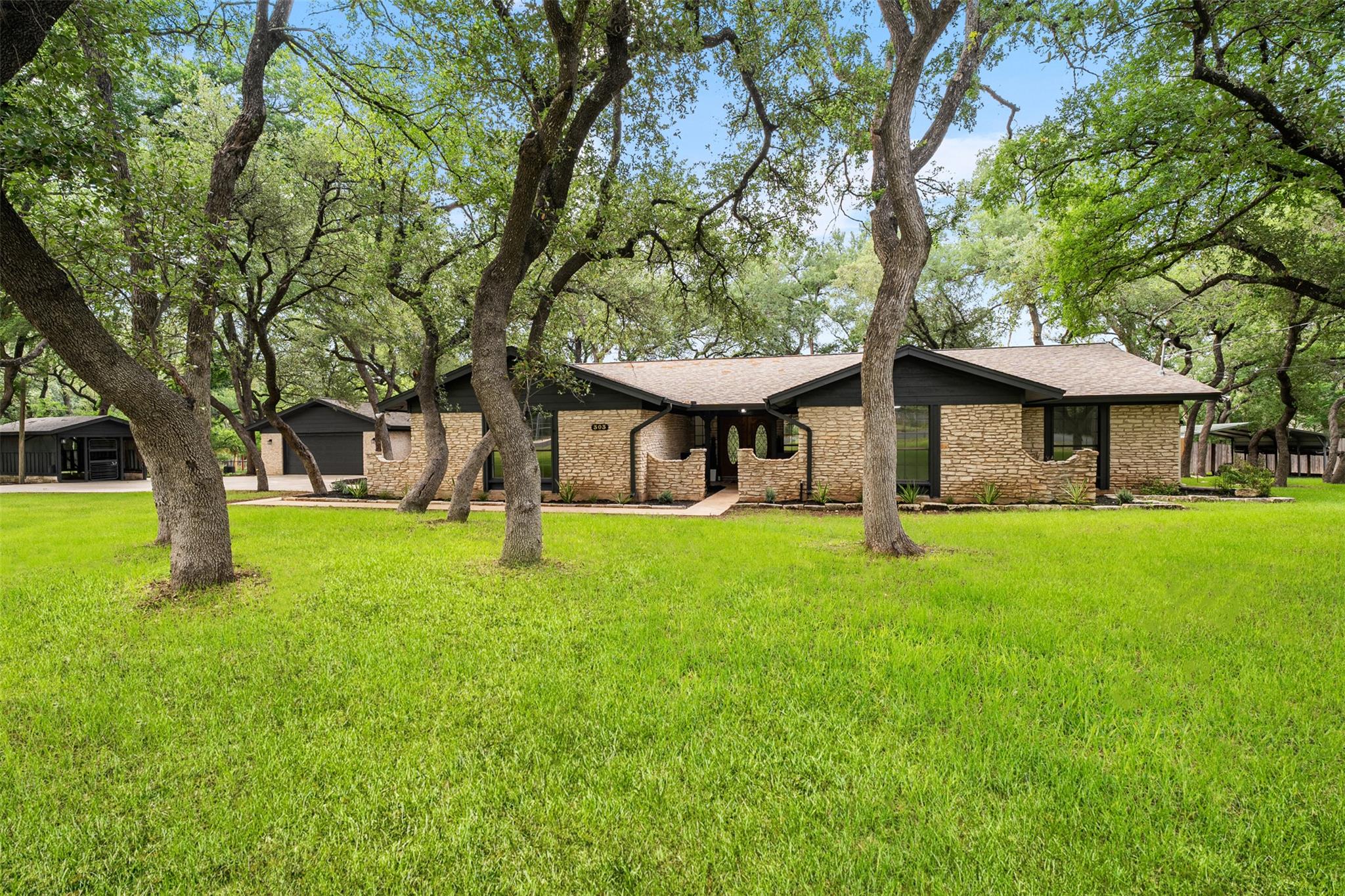 303 W Sequoia Spur, Georgetown, TX 78628