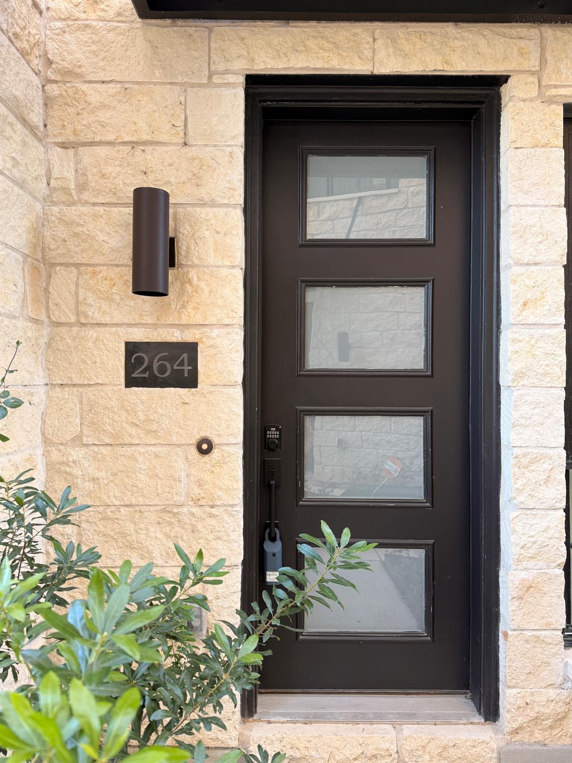 264 Pullman Ct, Round Rock, TX 78664