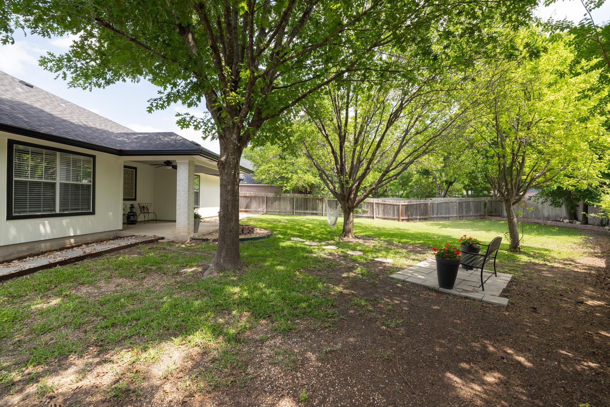 3025 Plantation Dr, Round Rock, TX 78681