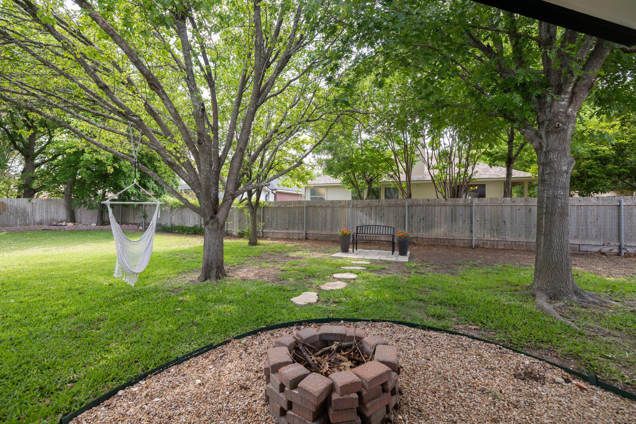 3025 Plantation Dr, Round Rock, TX 78681