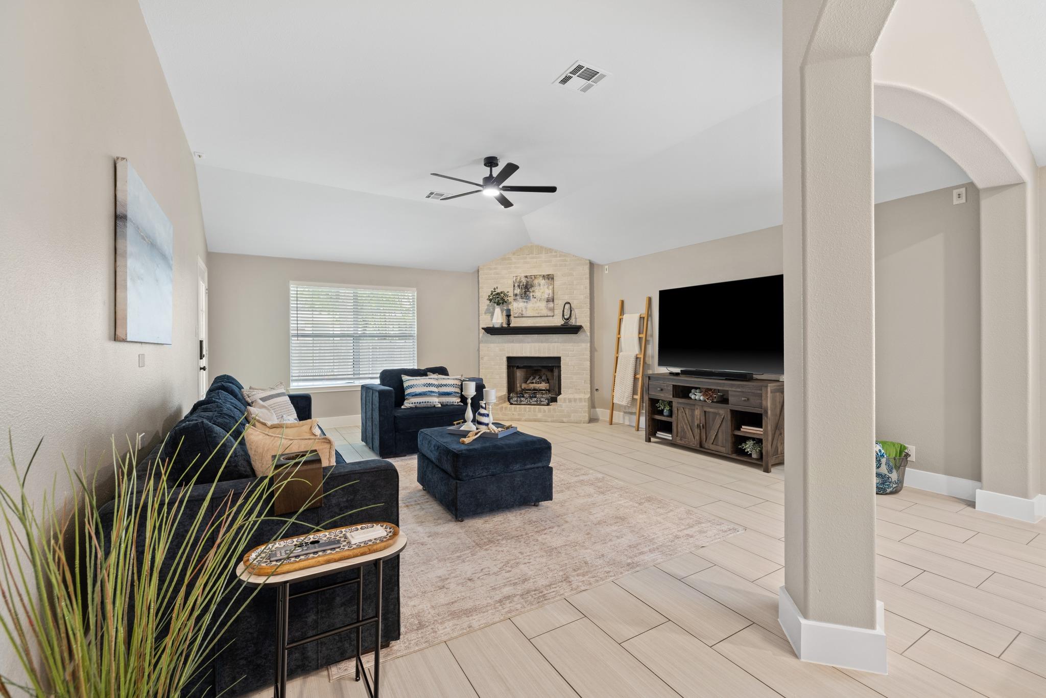 3025 Plantation Dr, Round Rock, TX 78681