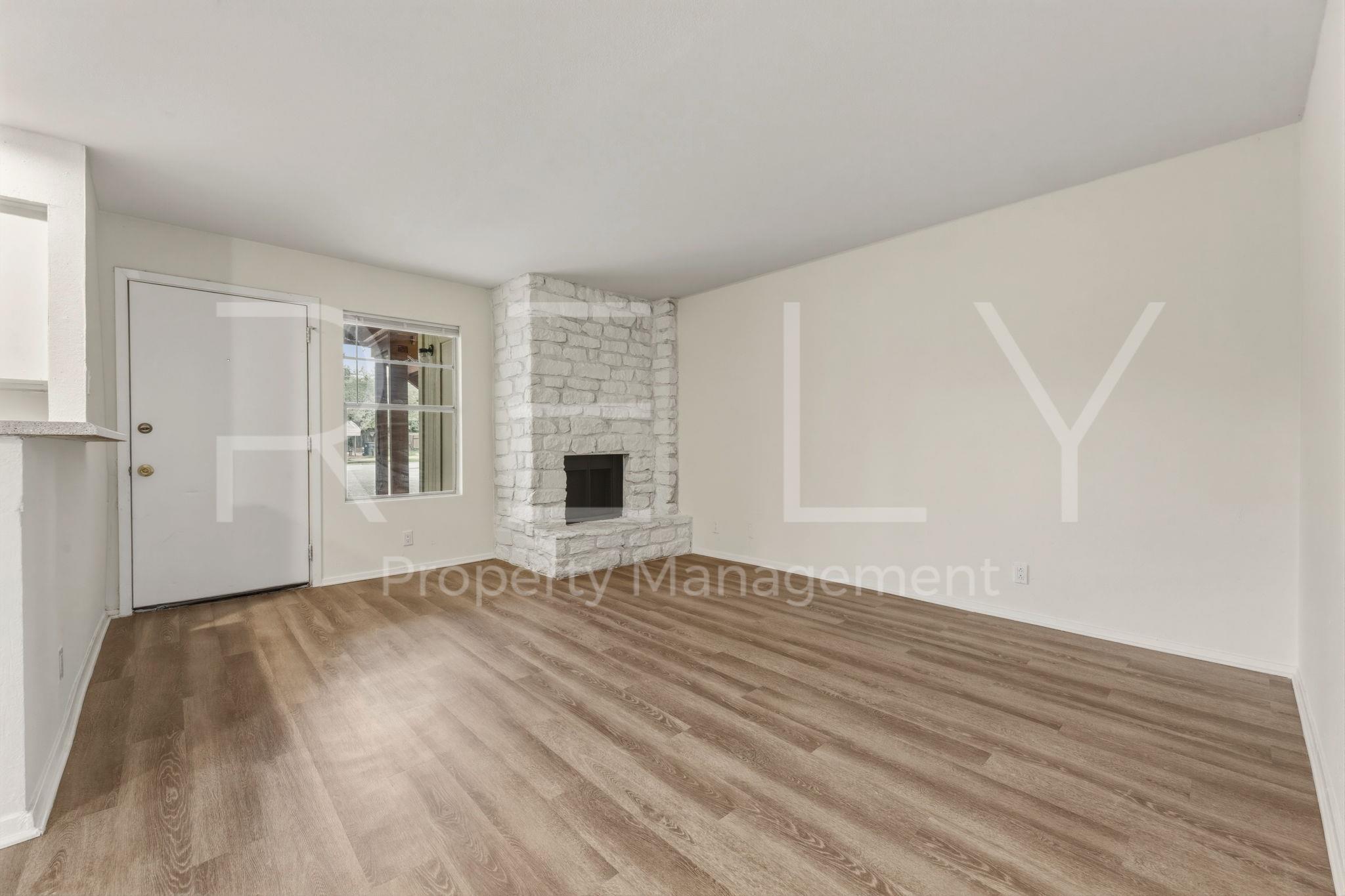 302 Algerita Dr # A, Georgetown, TX 78628