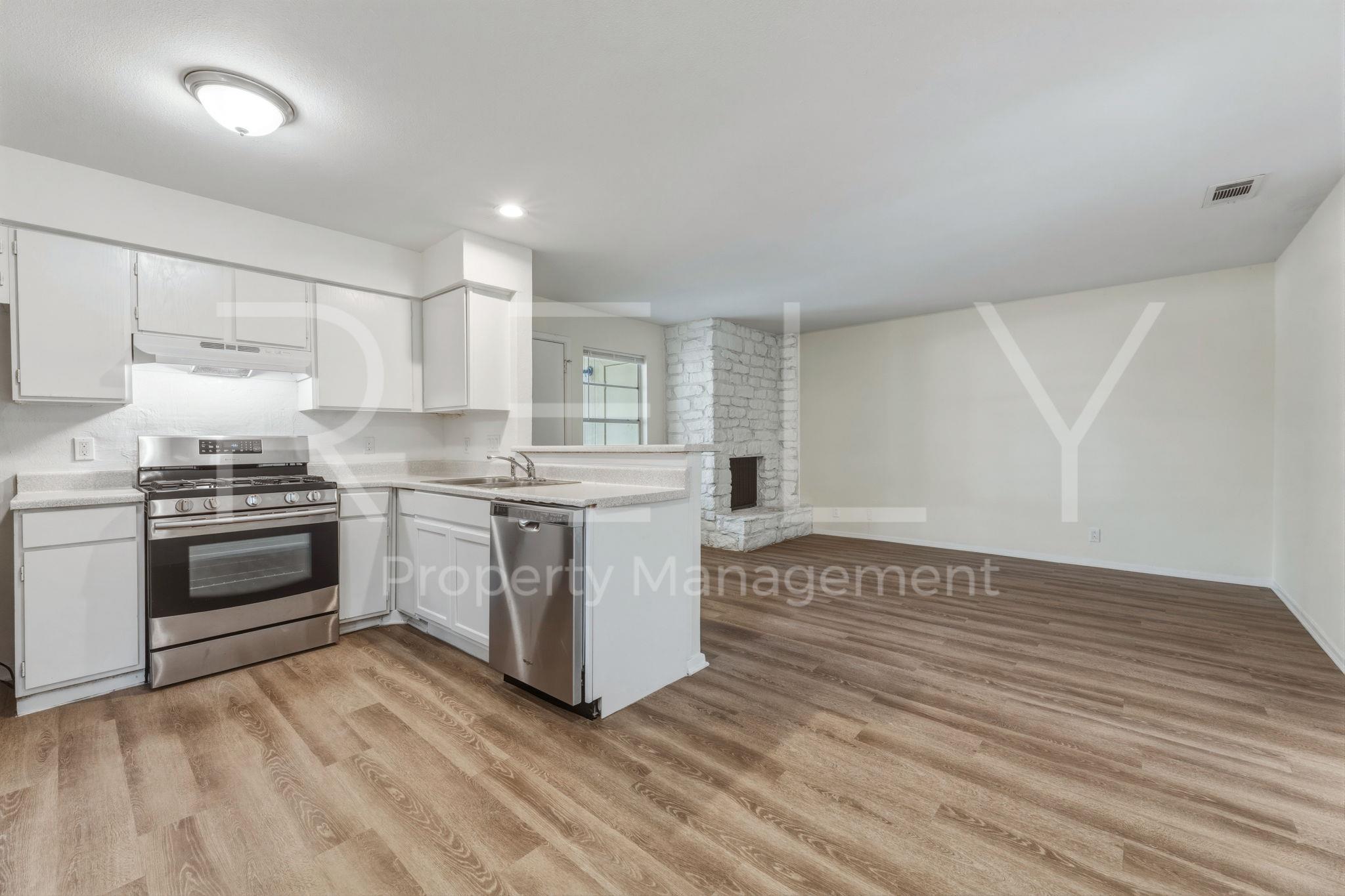 302 Algerita Dr # A, Georgetown, TX 78628