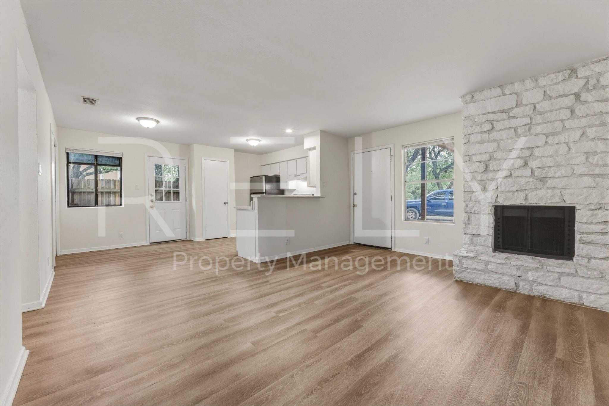 302 Algerita Dr # A, Georgetown, TX 78628