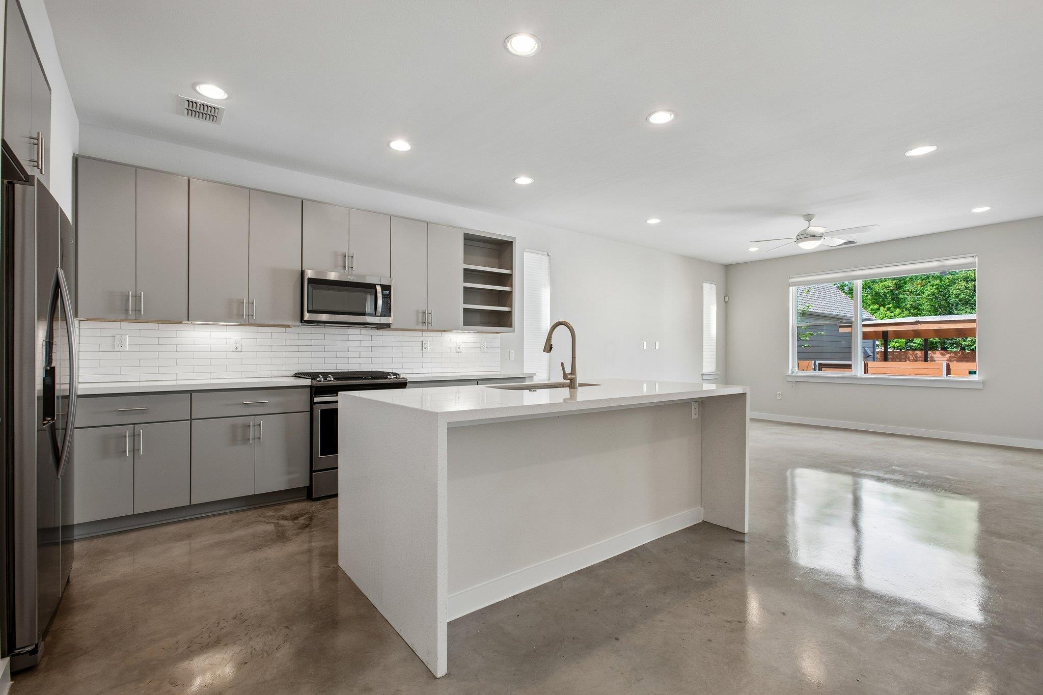 4020 Airport Blvd # 14, Austin, TX 78722