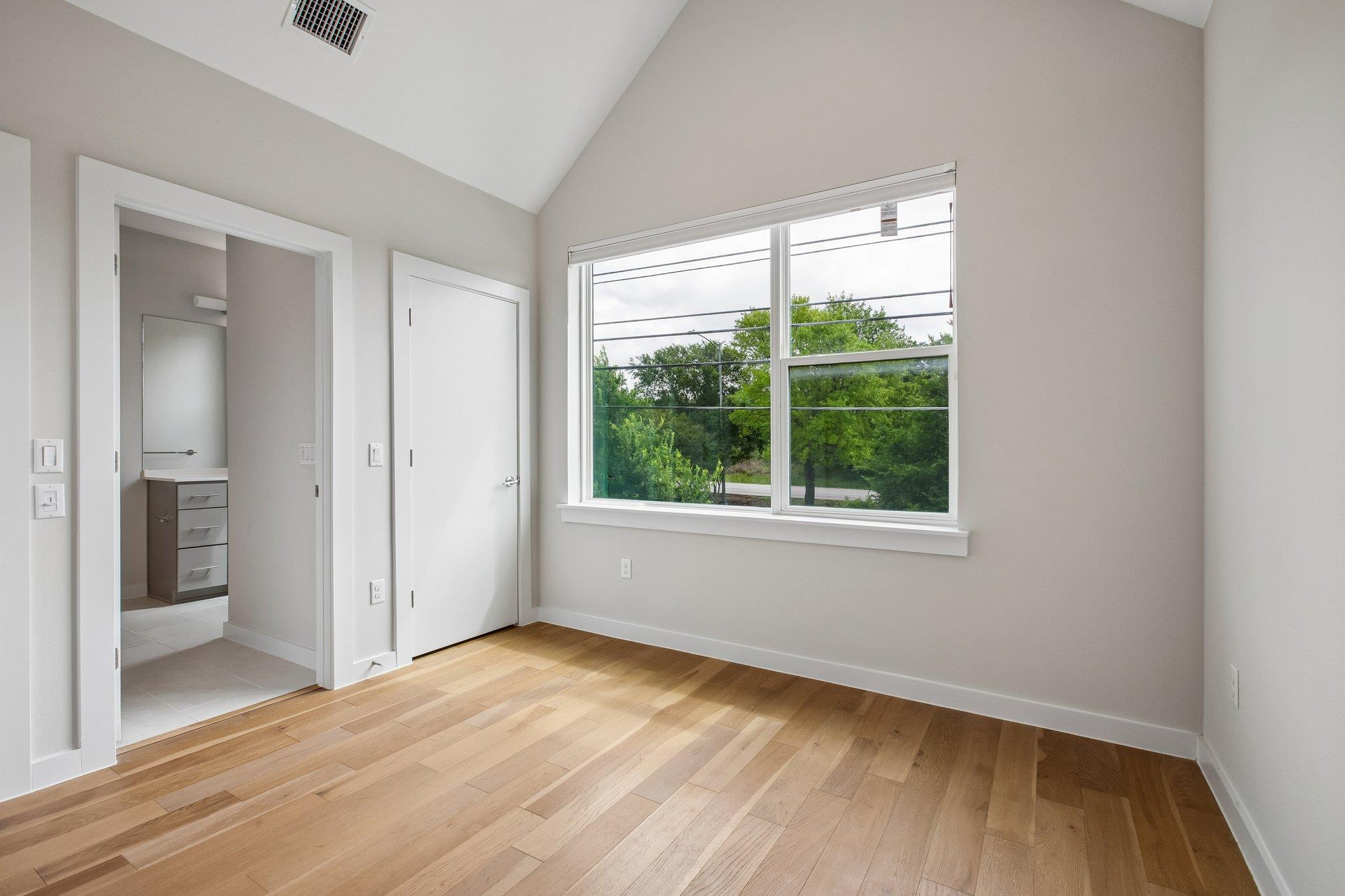 4020 Airport Blvd # 14, Austin, TX 78722