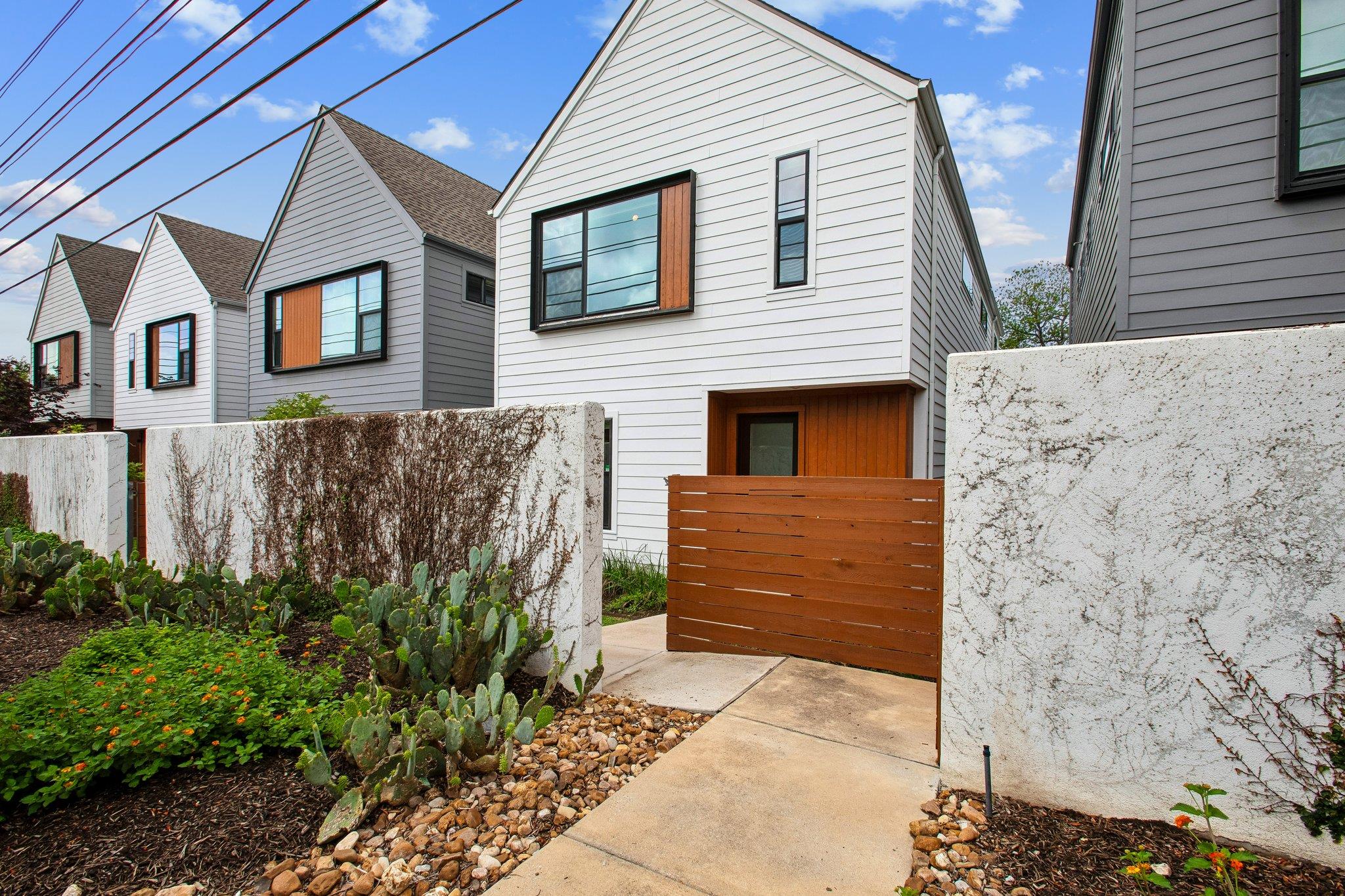 4020 Airport Blvd # 14, Austin, TX 78722