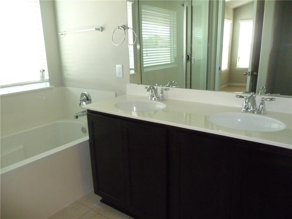 1118 Walnut Canyon Blvd, Pflugerville, TX 78660