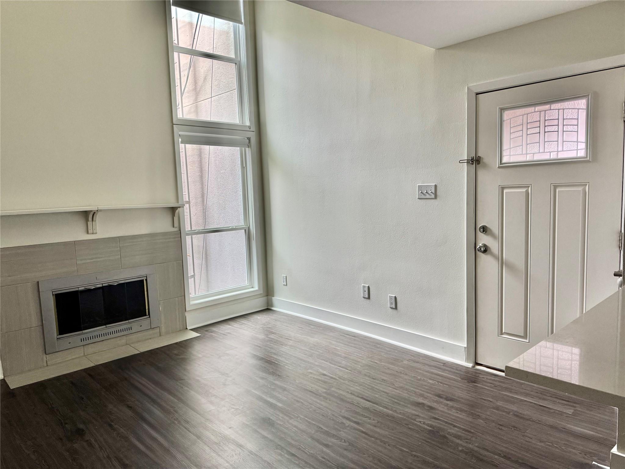 935 La Posada Dr # 252, Austin, TX 78752