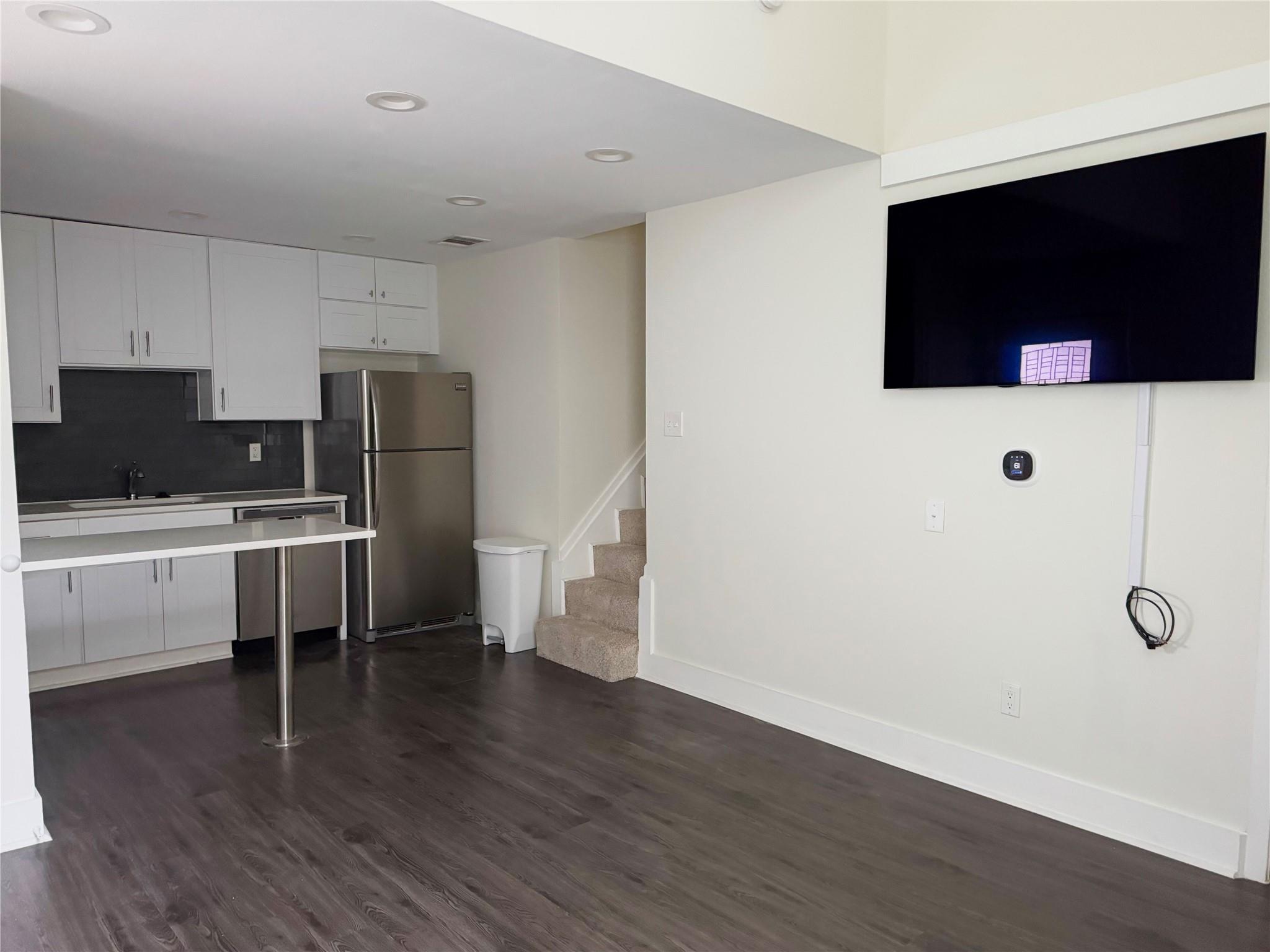 935 La Posada Dr # 252, Austin, TX 78752