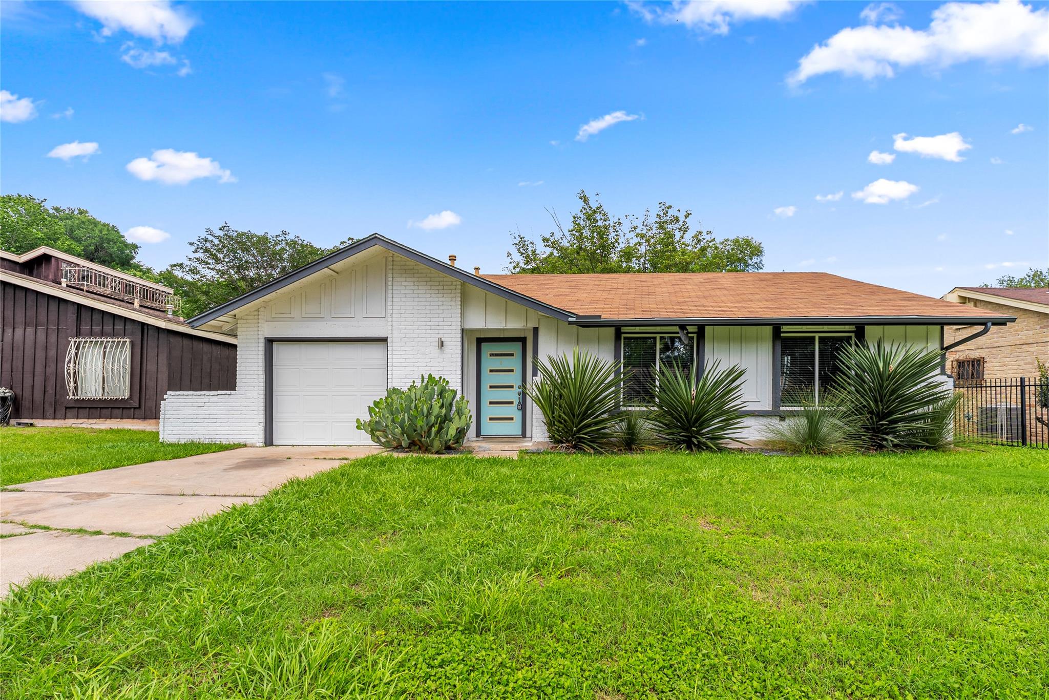 6208 Parliament Dr, Austin, TX 78724