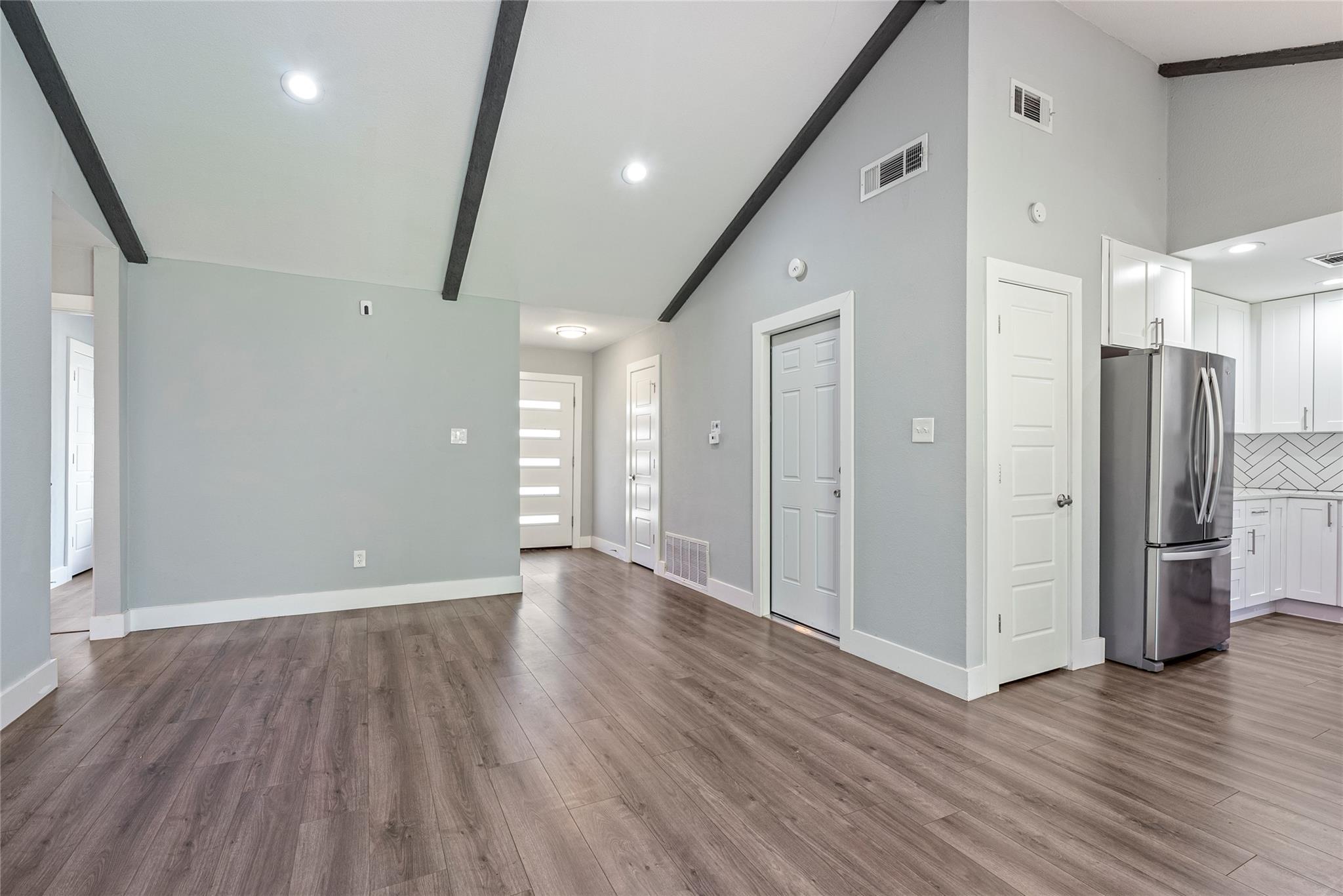 6208 Parliament Dr, Austin, TX 78724